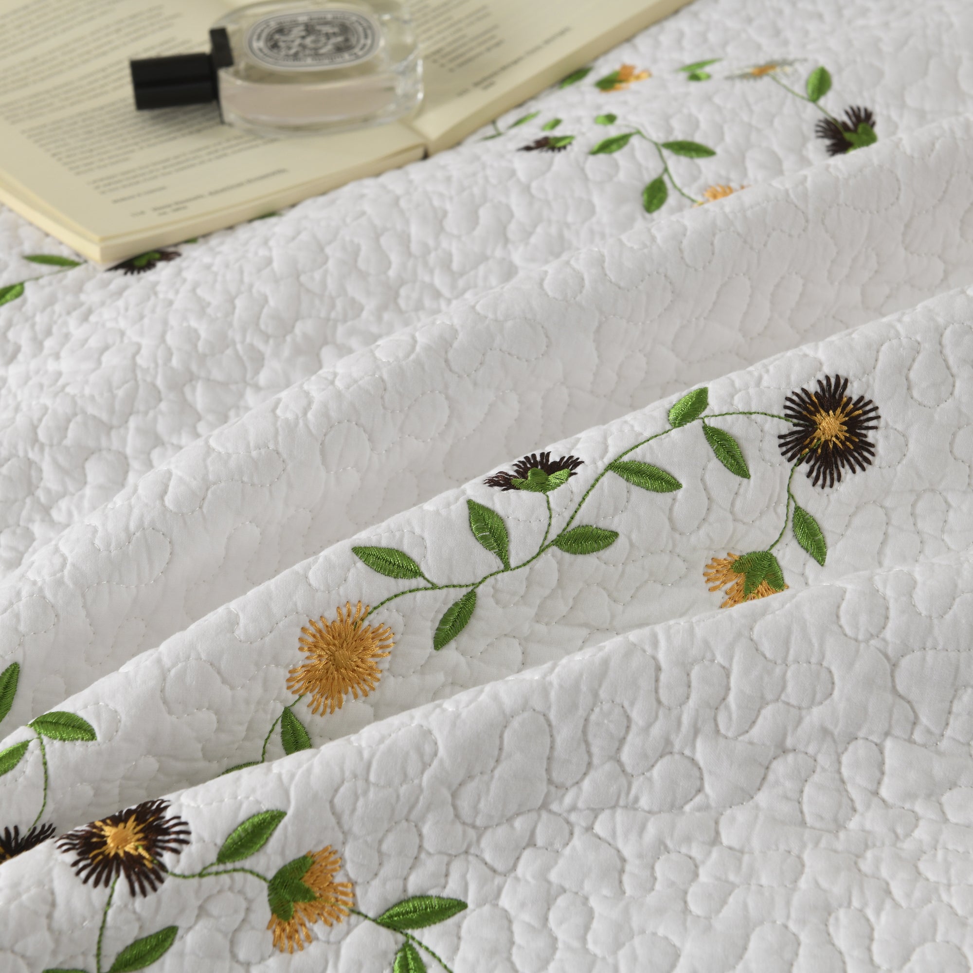 3 Piece 100% Cotton Cover Floral Vine Embroidered Cottage Quilt Bedspread Set ME525