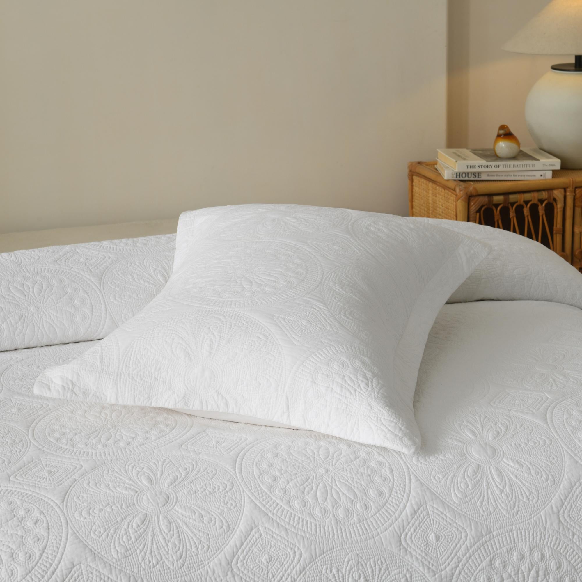 3 Piece Cotton Cover White Medallion Vintage Farmhouse Quilt Bedspread Set ME512