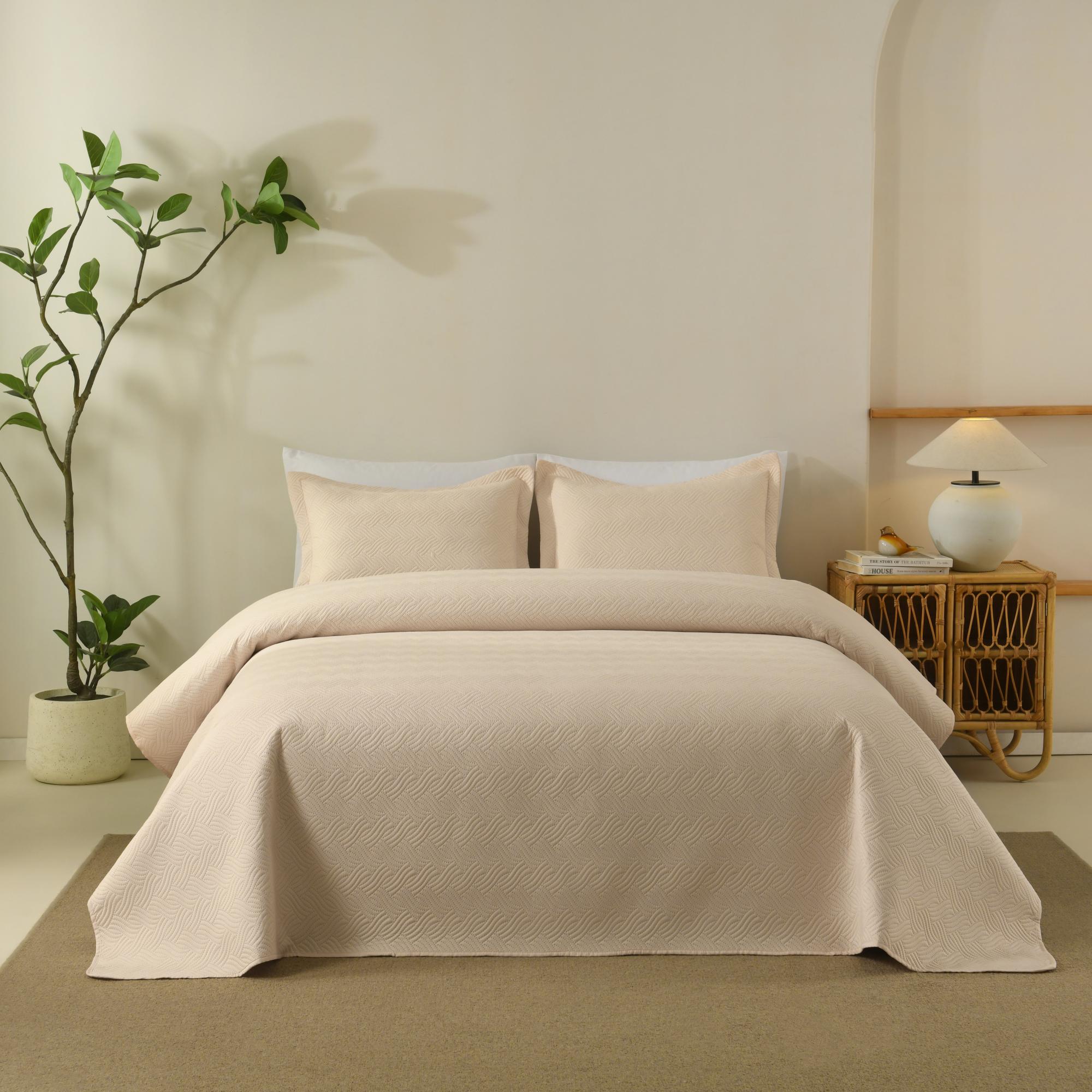100% Polyester Ultrasonic Quilted Lightweight Quilt Bedspread Set