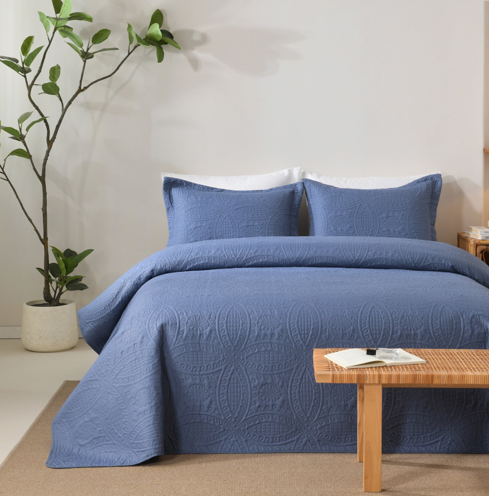 100% Polyester Ultrasonic Quilted Lightweight Quilt Bedspread Set