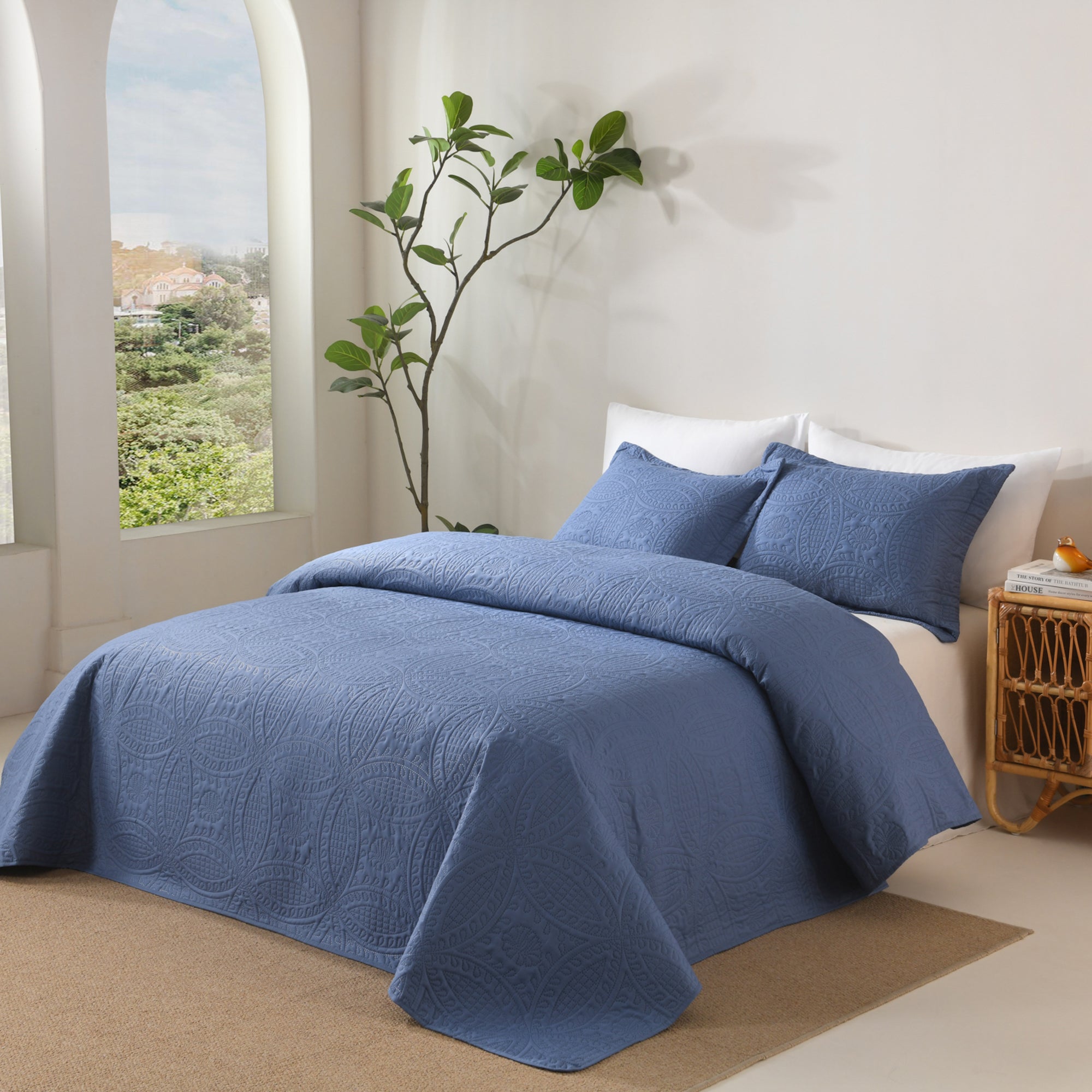 100% Polyester Ultrasonic Quilted Lightweight Quilt Bedspread Set