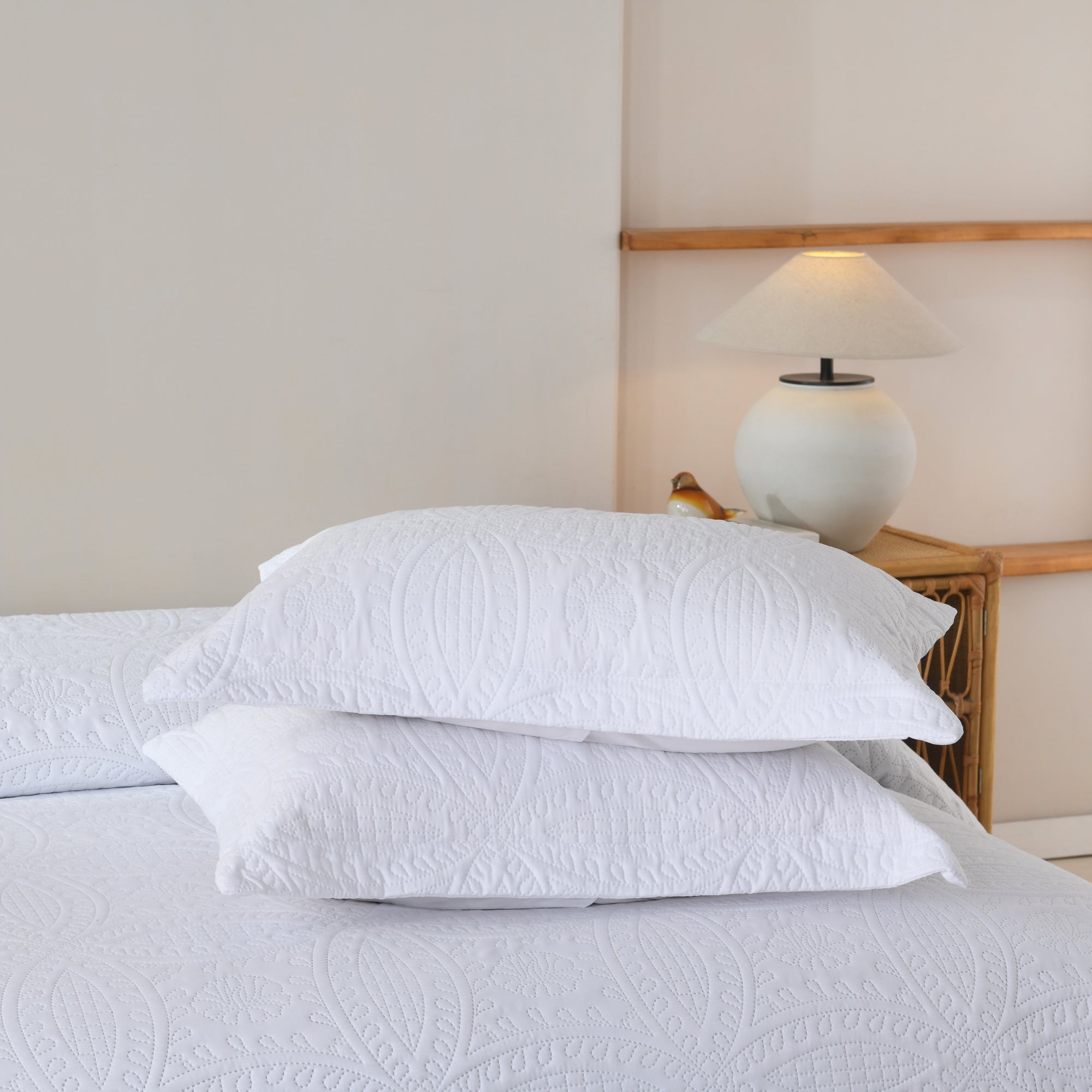 100% Polyester Ultrasonic Quilted Lightweight Quilt Bedspread Set