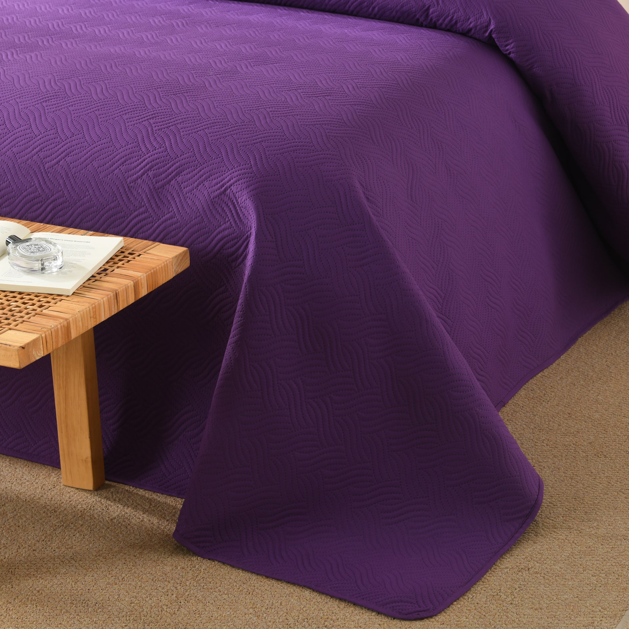 100% Polyester Ultrasonic Quilted Lightweight Quilt Bedspread Set