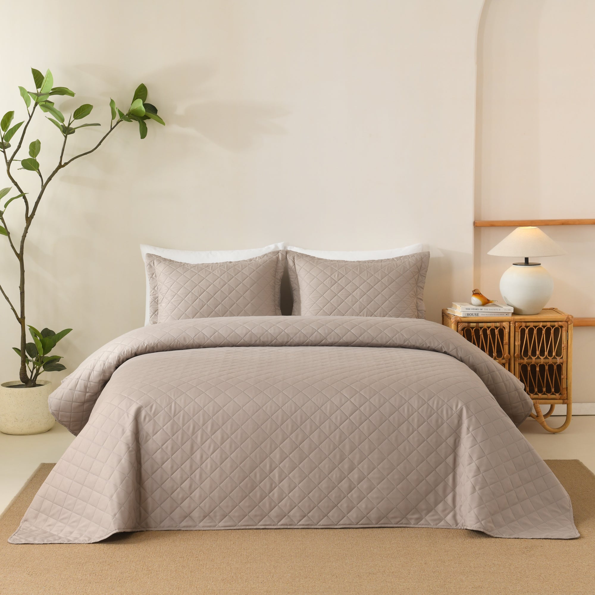 100% Polyester Ultrasonic Quilted Lightweight Quilt Bedspread Set