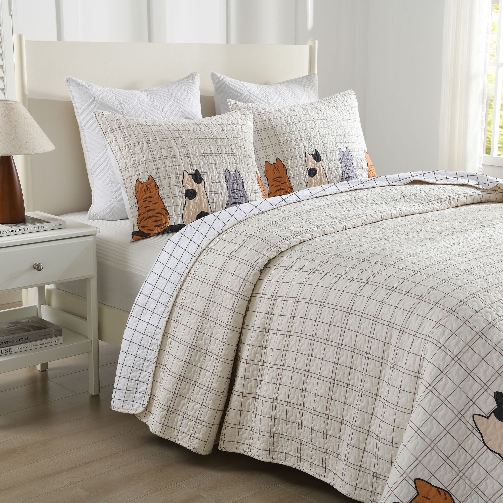 3 Piece Elegant Cat Silhouette Checkered Quilt Set Bedspread BY211