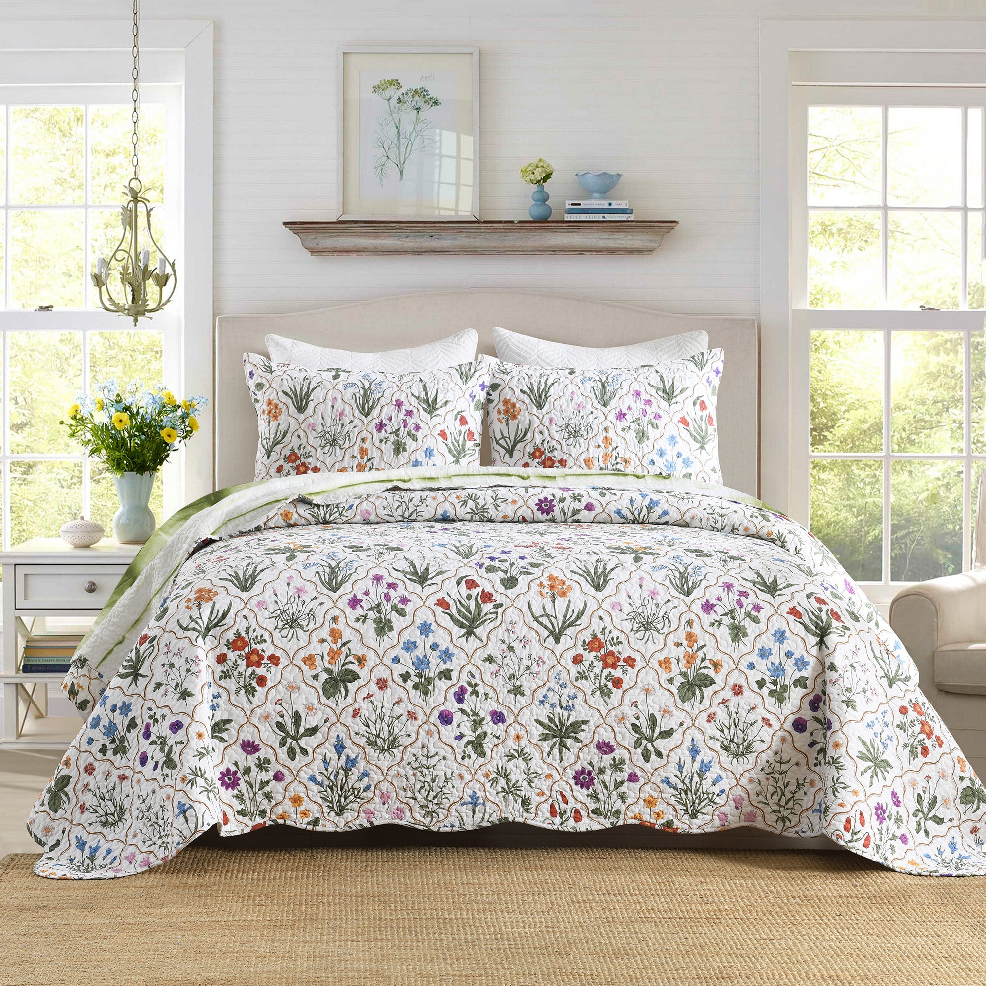3 Piece Soft Polyester Floral Quilt Set - Botanical Print Quilted Bedspread