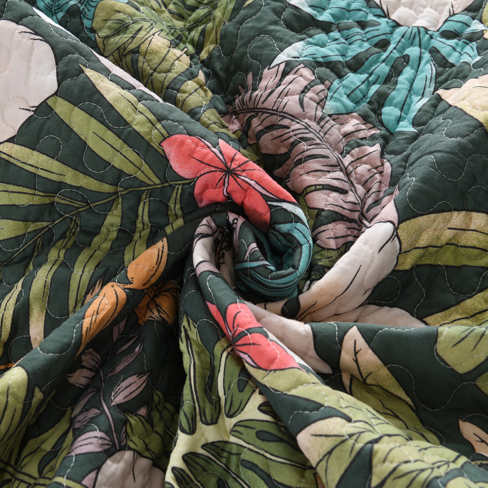 3 Piece Lightweight Polyester Tropical Leaf and Flower Quilt Bedspread Set BY223