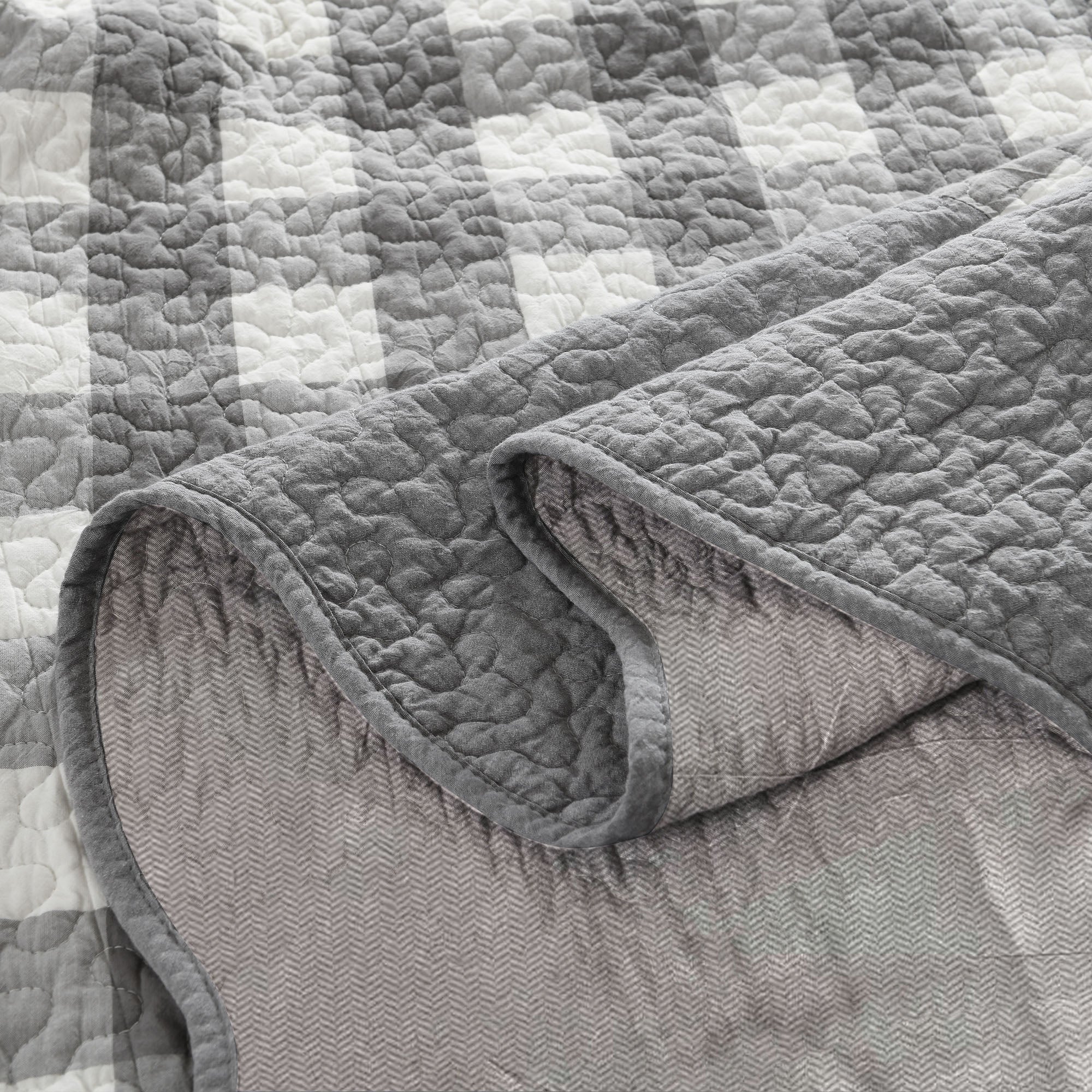 3 Piece Gray and White Checkered Quilt Set Bedspread BY213