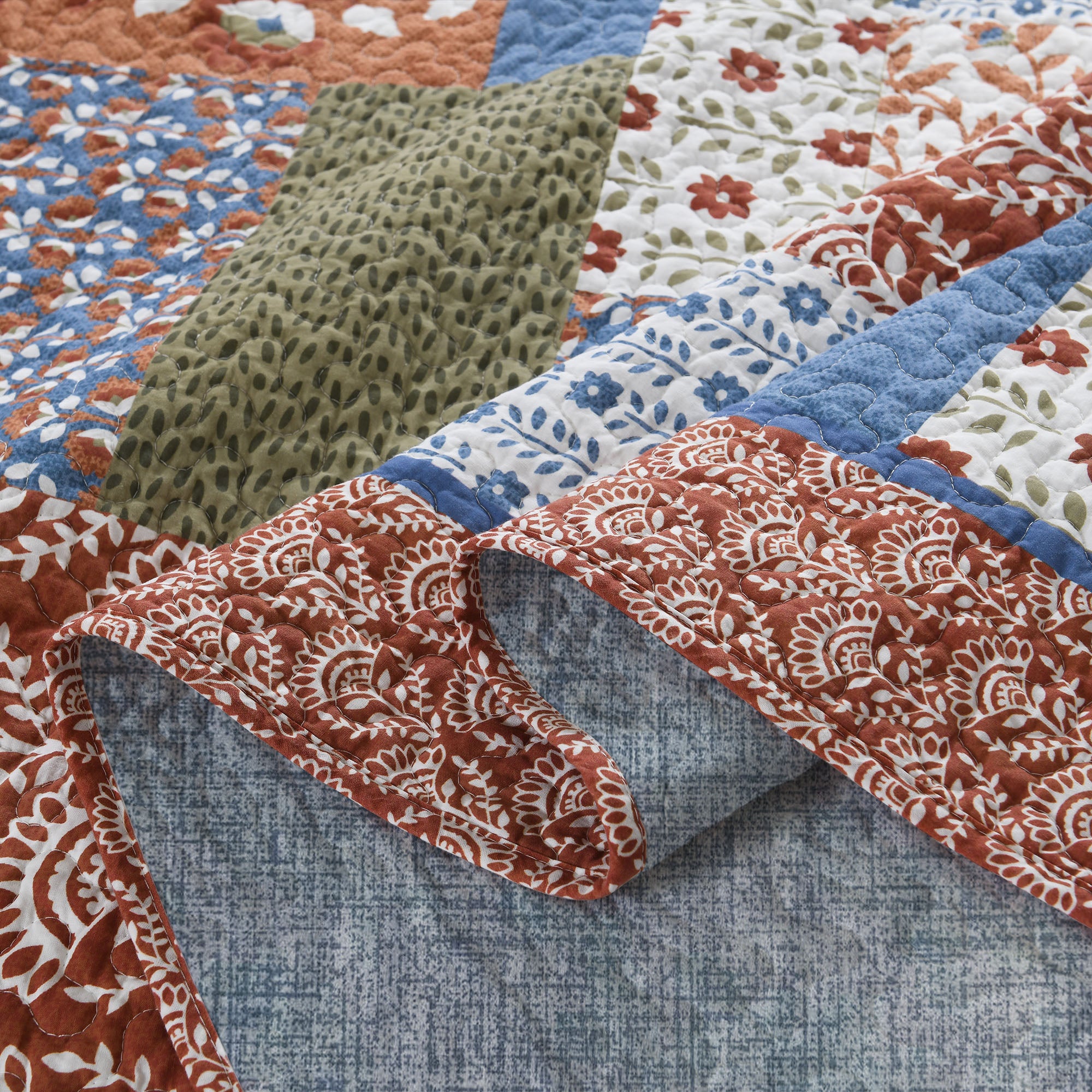 3 Piece Vintage Floral Patchwork Quilt Set Bedspread BY212
