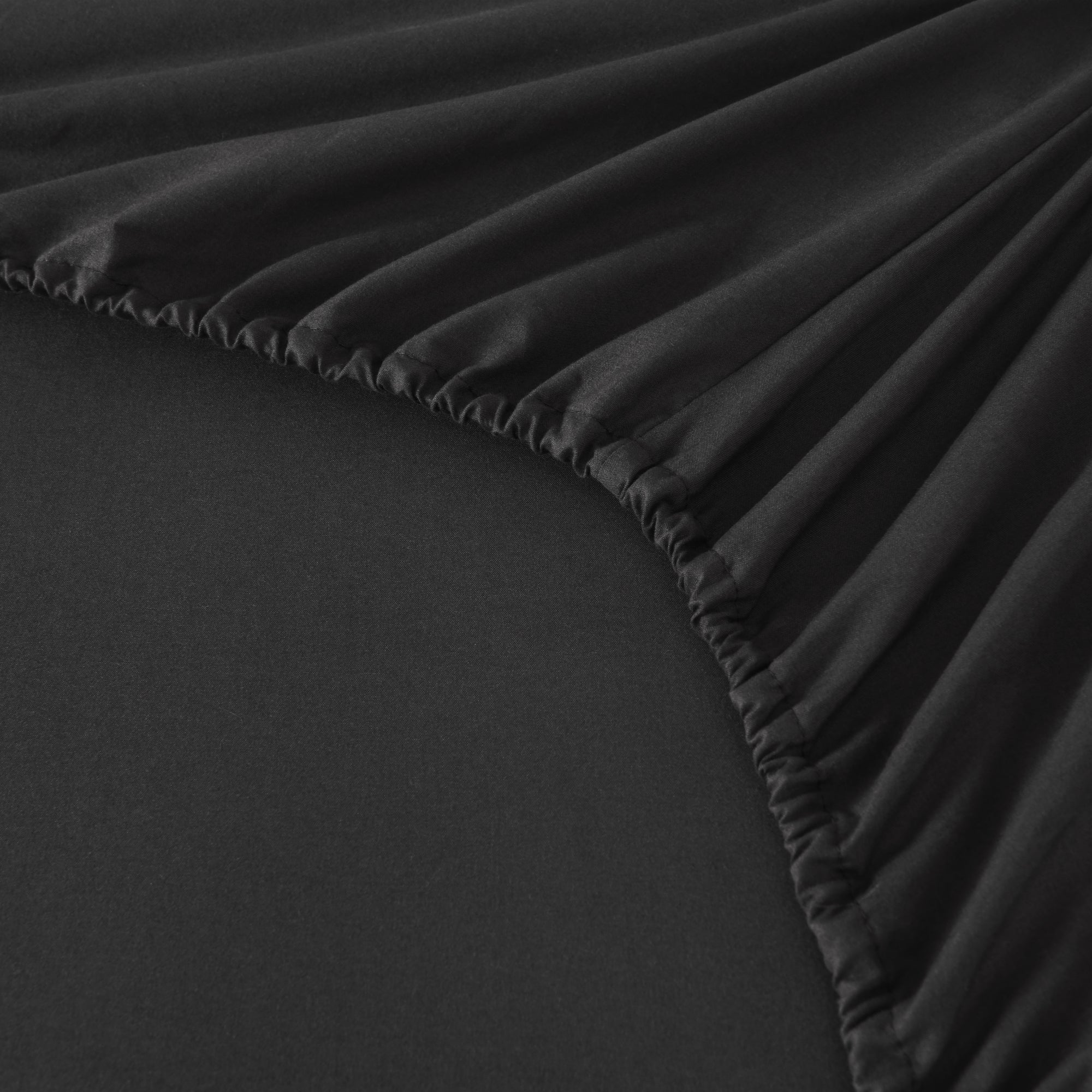 4/6 Piece Soft Solid Embroidered Bed Sheet Set