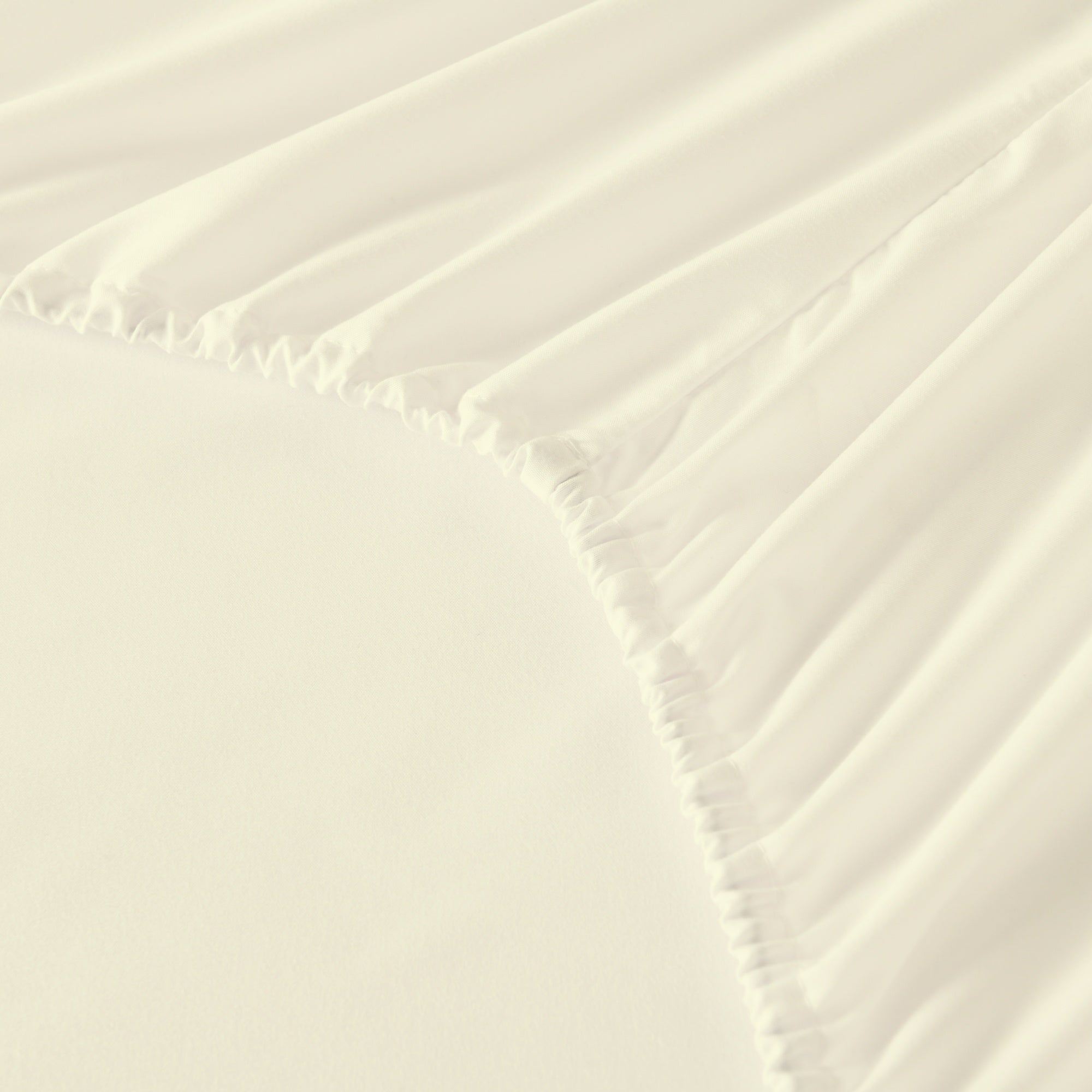 4/6 Piece Soft Solid Embroidered Bed Sheet Set