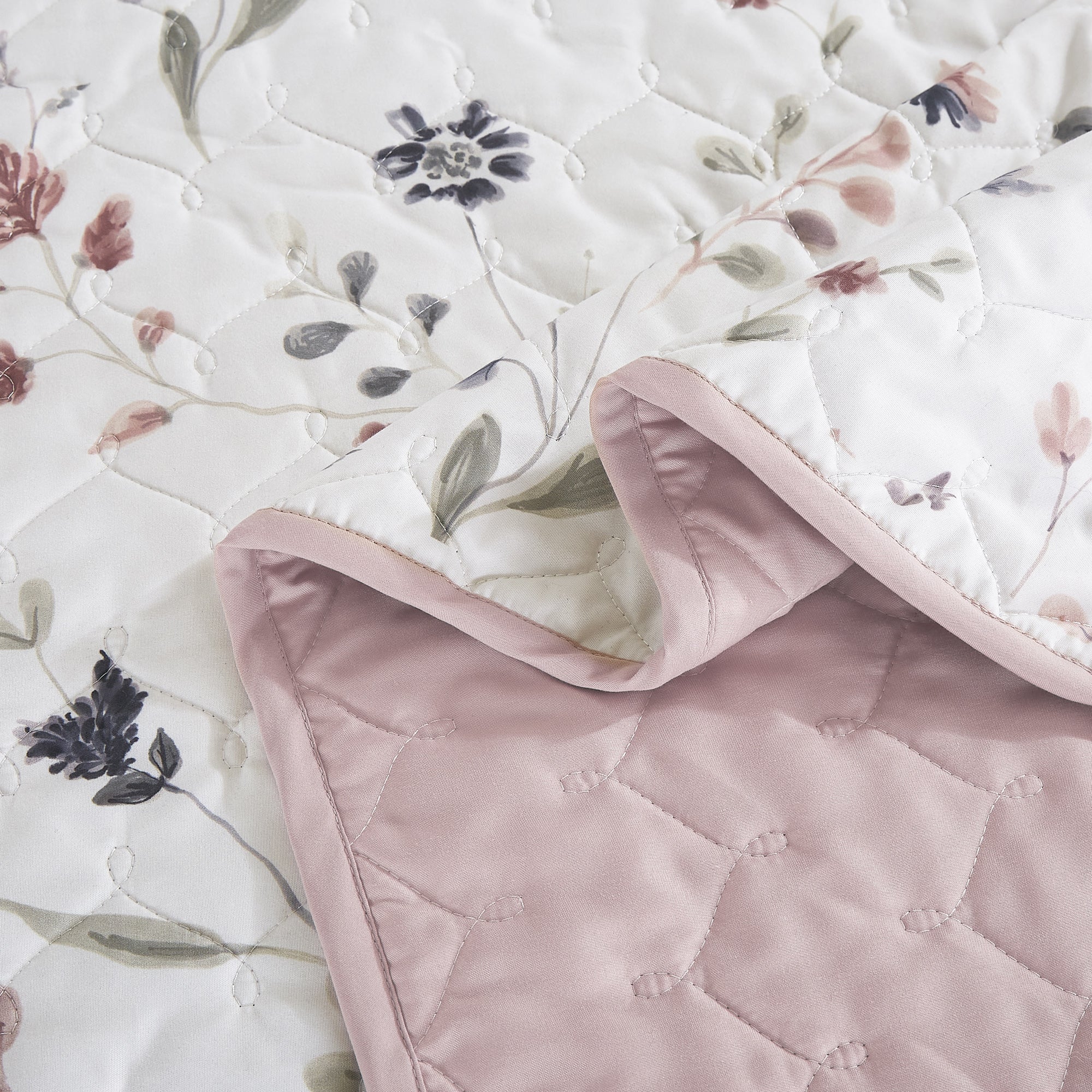 3 Piece Lightweight Quilt Bedspread Set Reversible Floral Botanical