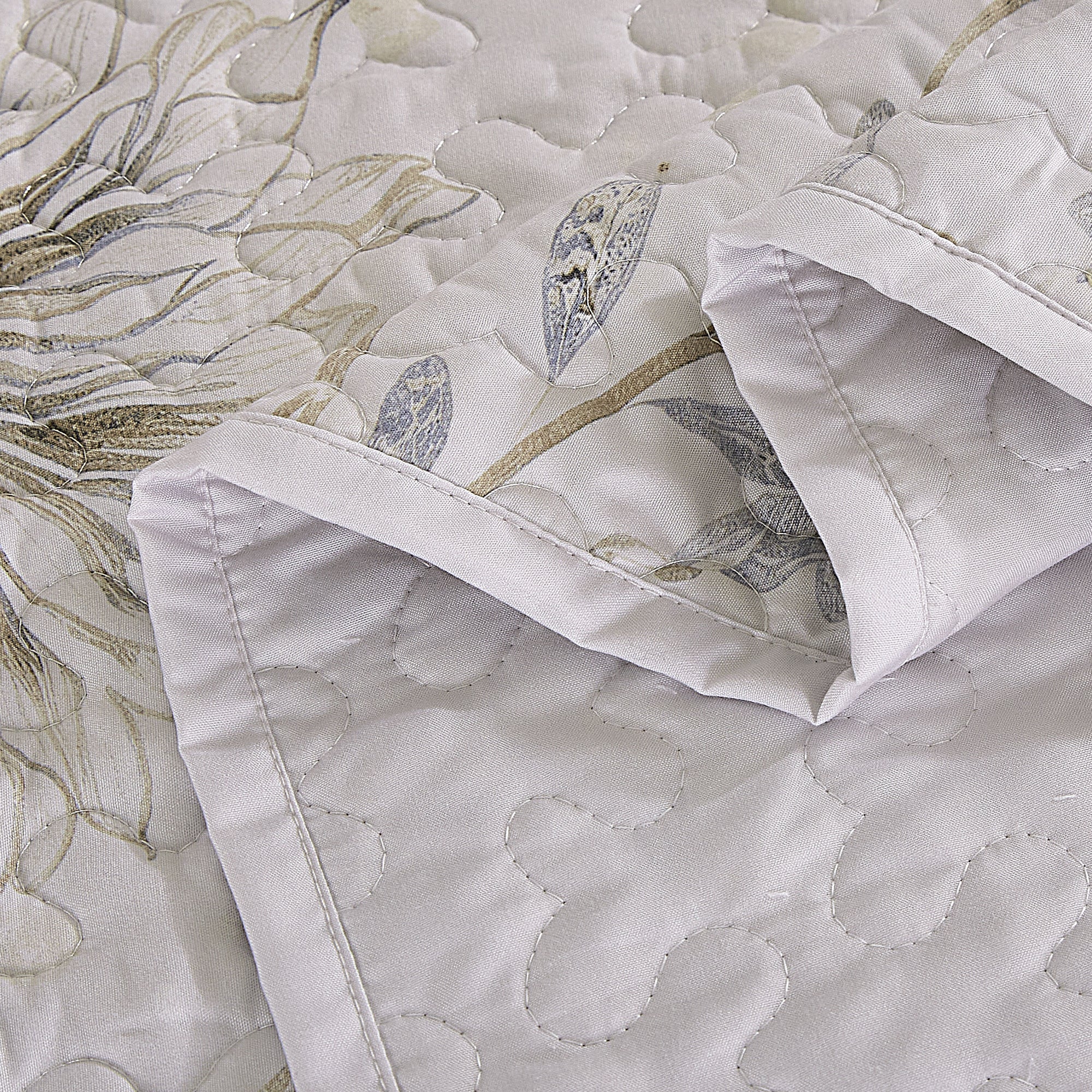 3 Piece Lightweight Quilt Bedspread Set Reversible Floral Botanical