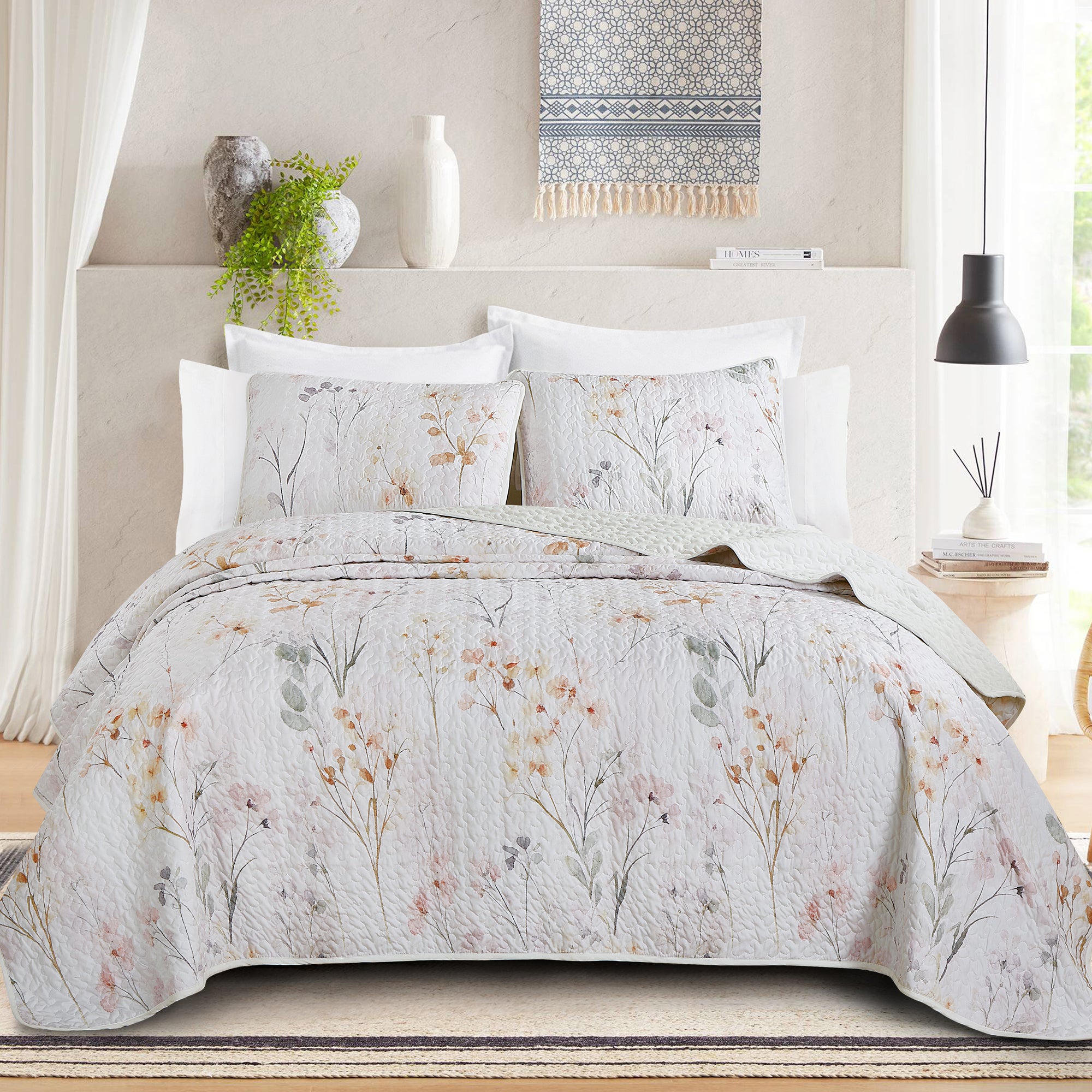 3 Piece Lightweight Quilt Bedspread Set Reversible Floral Botanical