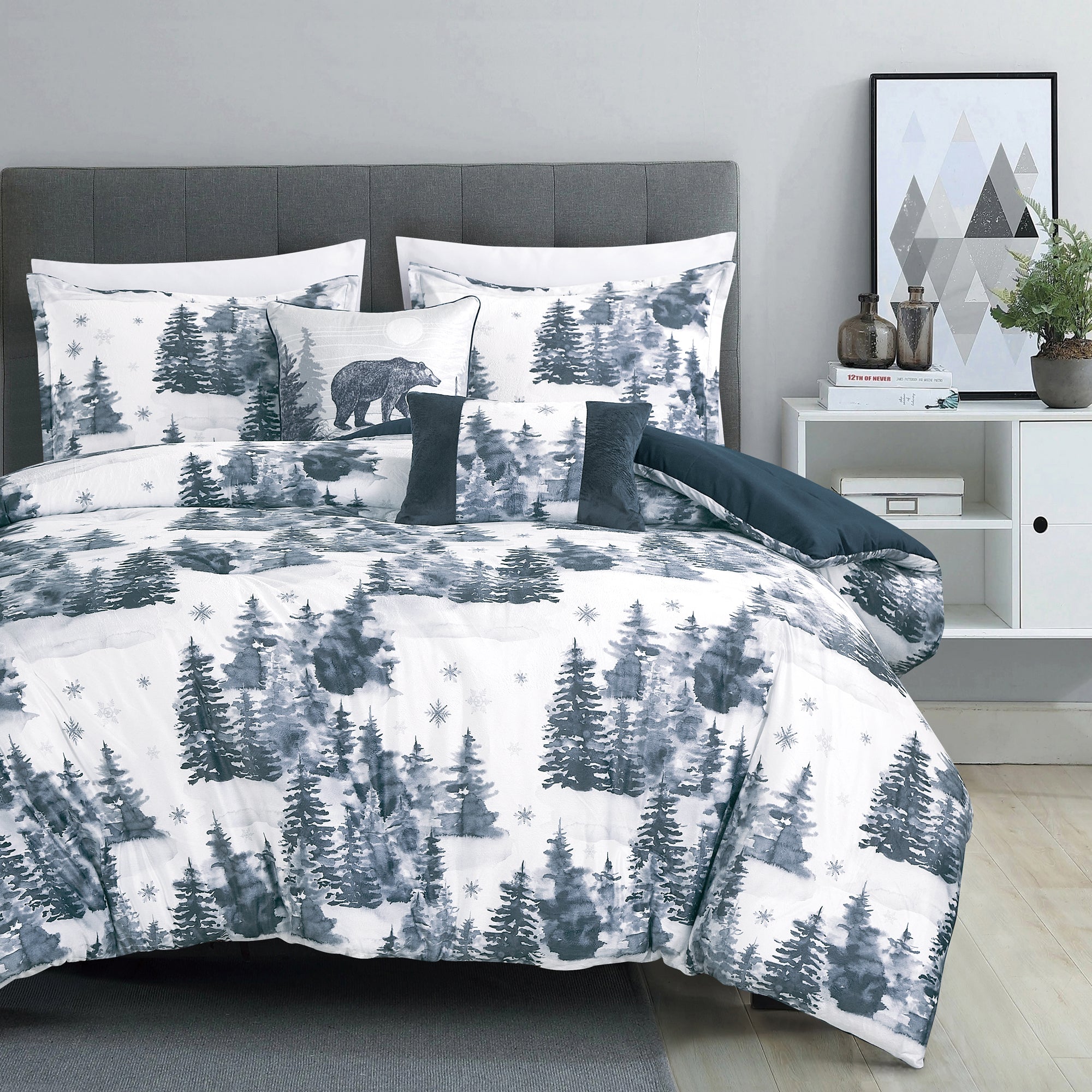 Winter Woodland 5-Piece Velvet Comforter Set with Microfiber Backing