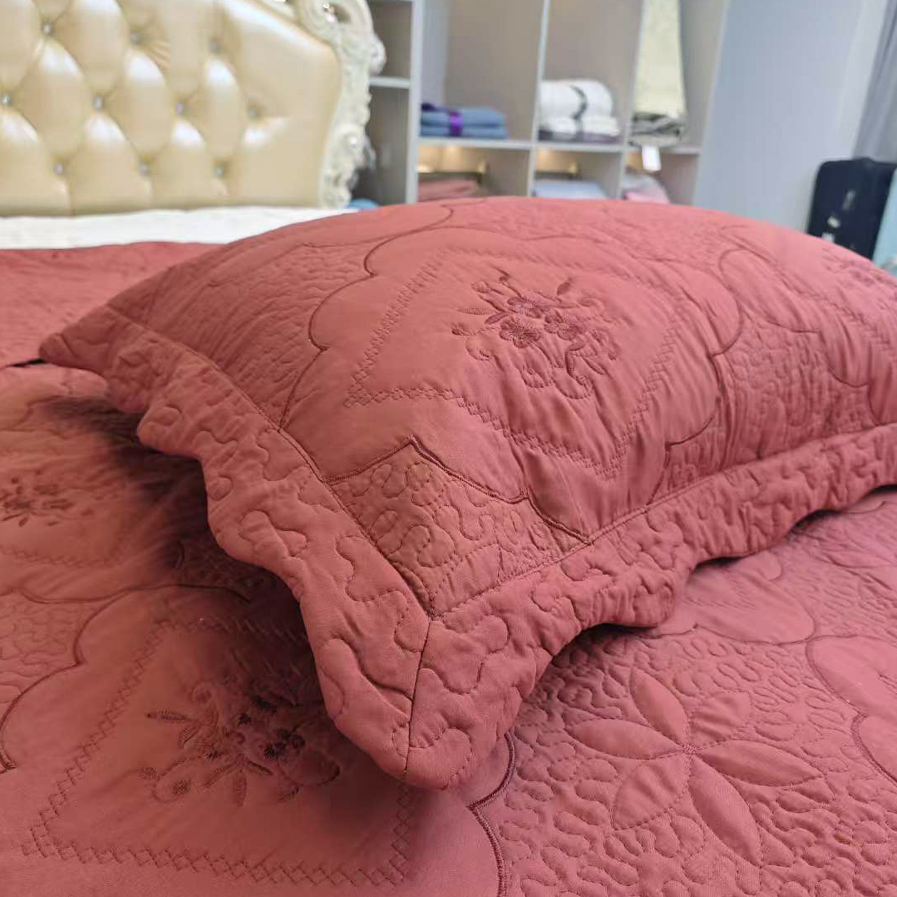 3 Piece Floral Embroidered Quilted Bedspread Set