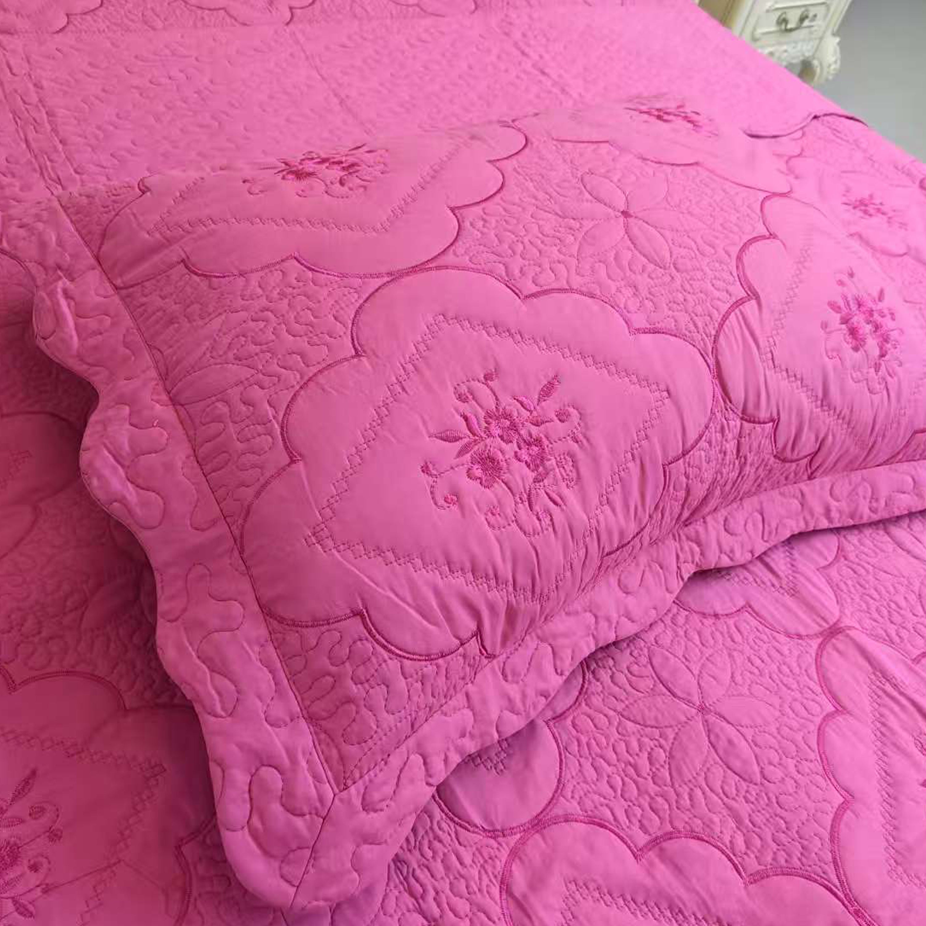 3 Piece Floral Embroidered Quilted Bedspread Set