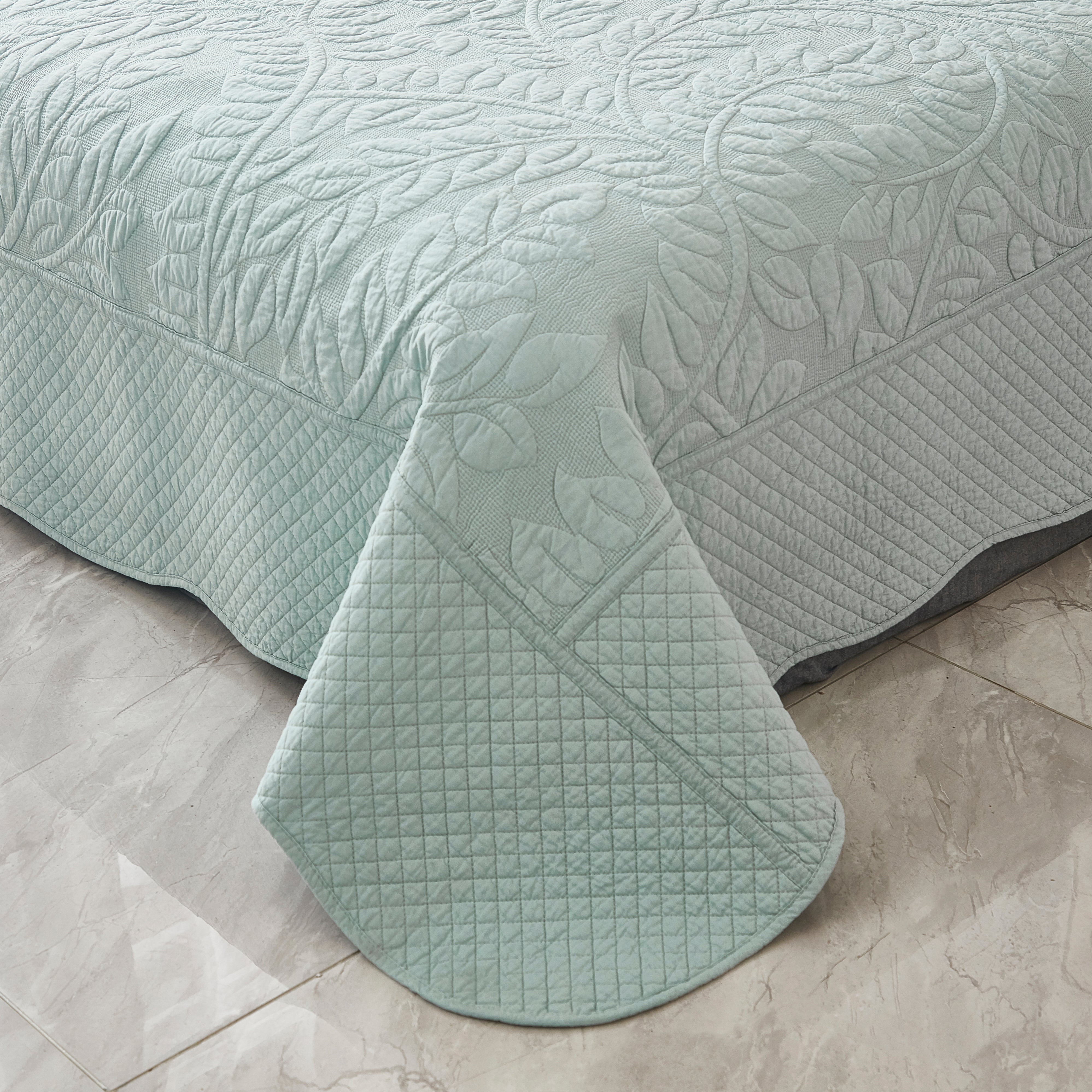 3 Piece 100% Cotton Quilt Set, Oversized Quilted Bedspread T