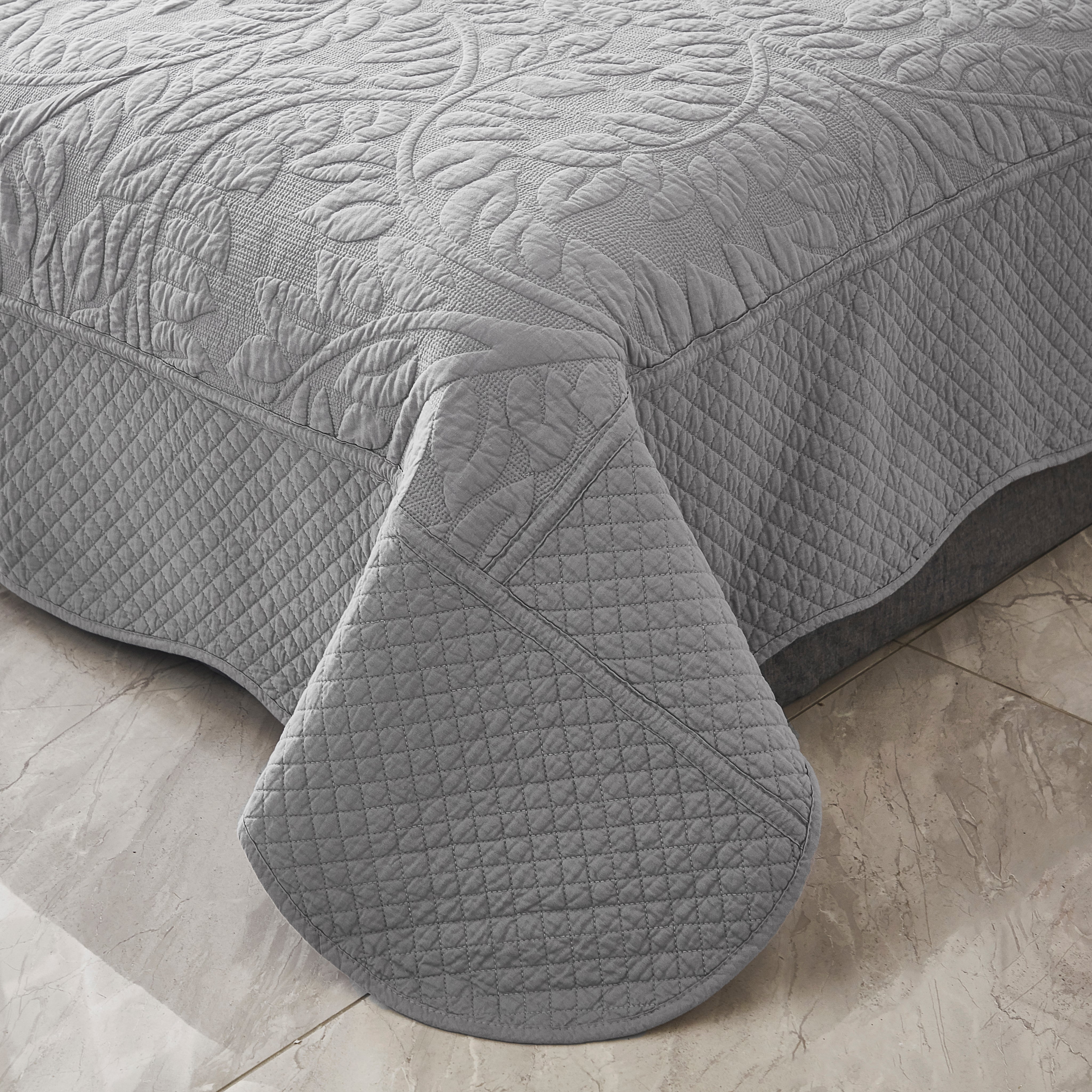 3 Piece 100% Cotton Quilt Set, Oversized Quilted Bedspread T