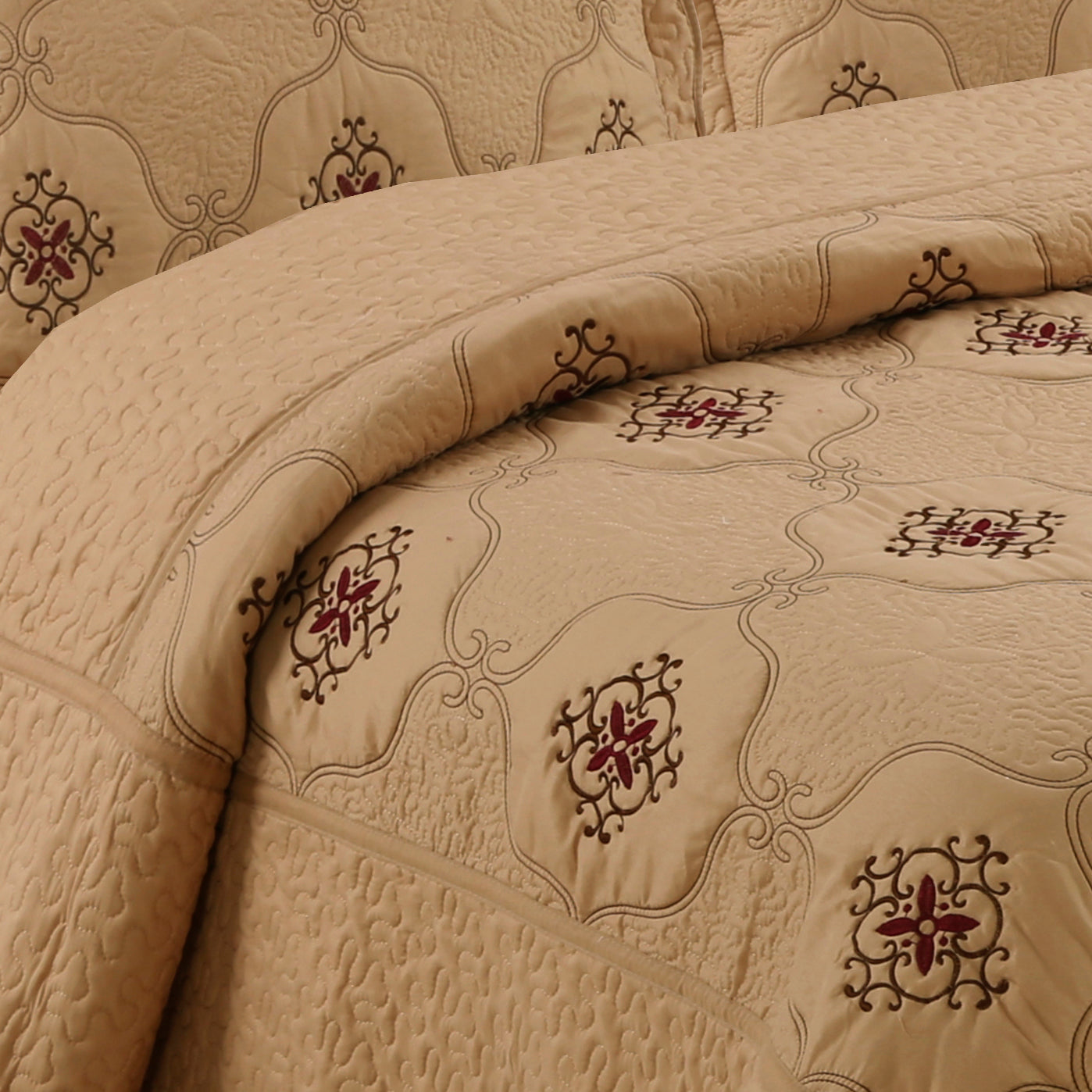 3 Piece Luxury Embroidered Quilt Set Oversized Bedspread