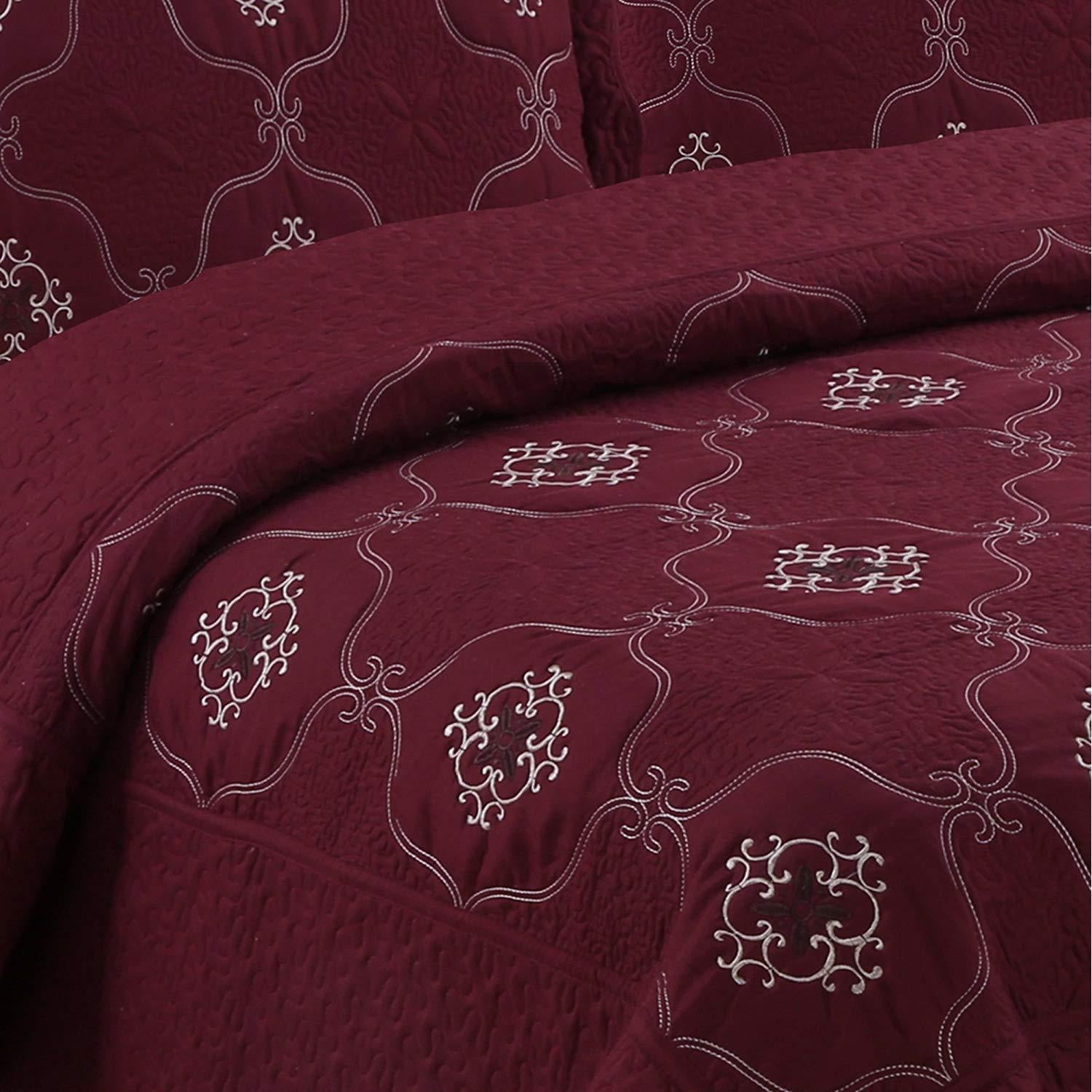 3 Piece Luxury Embroidered Quilt Set Oversized Bedspread