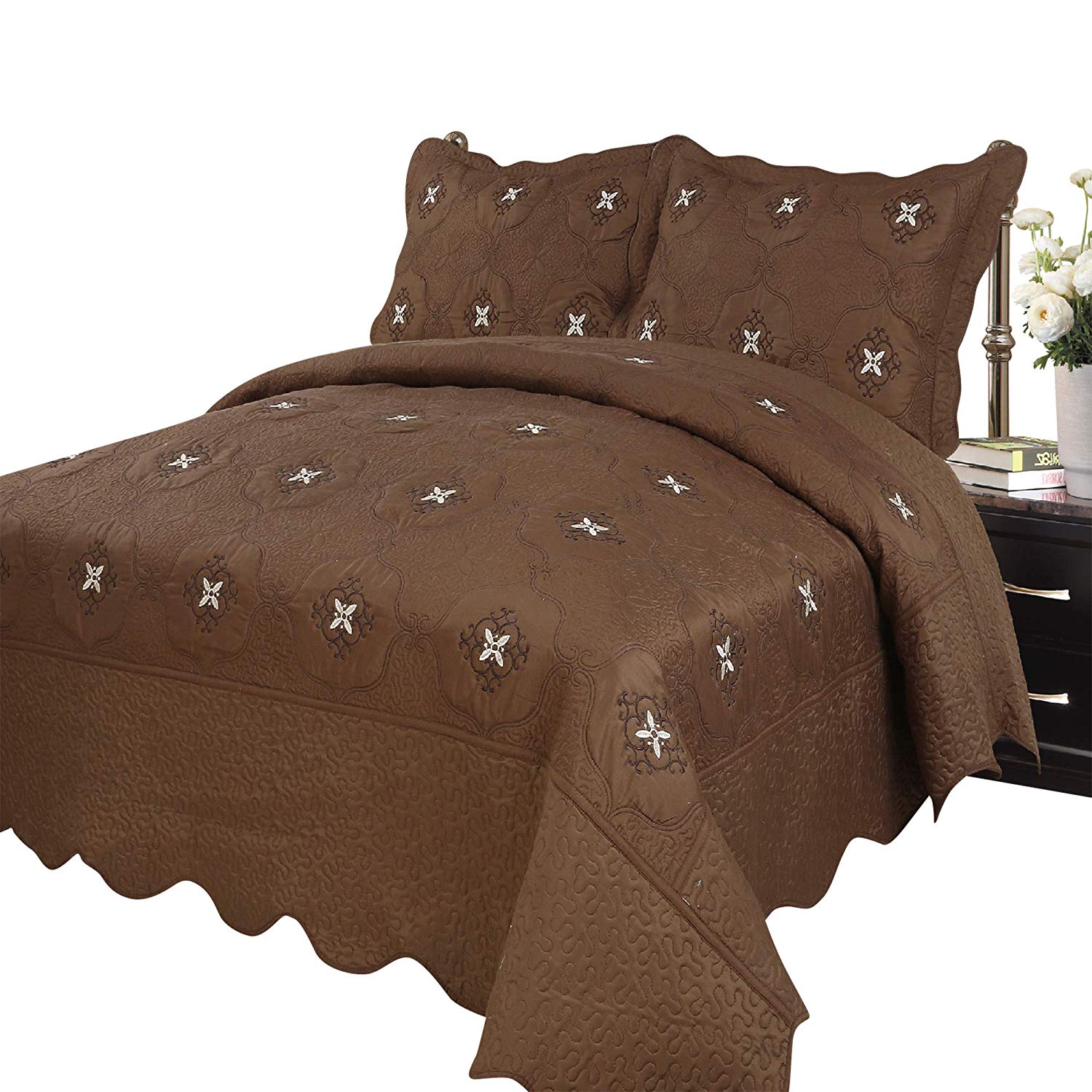 3 Piece Luxury Embroidered Quilt Set Oversized Bedspread