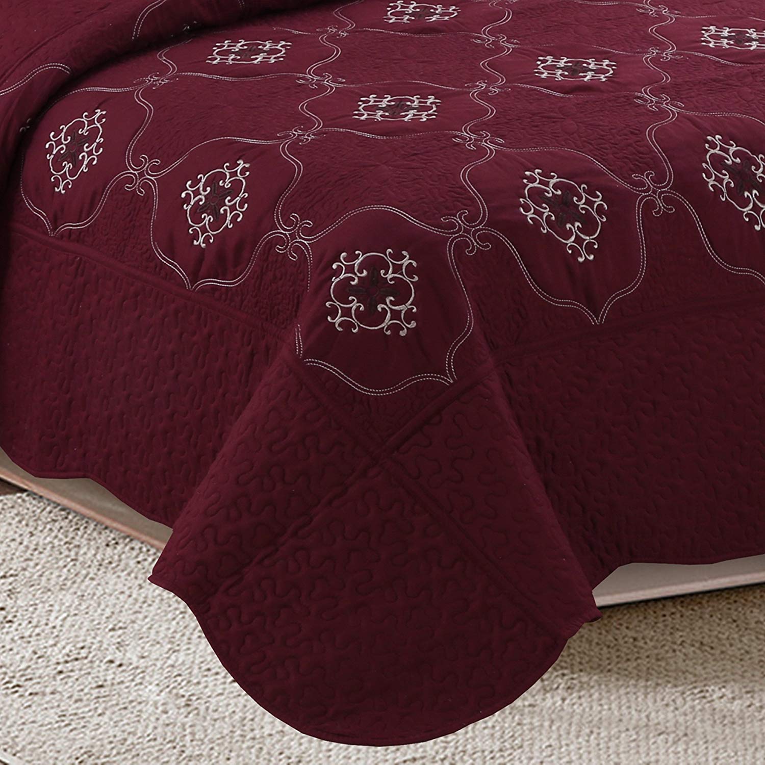 3 Piece Luxury Embroidered Quilt Set Oversized Bedspread