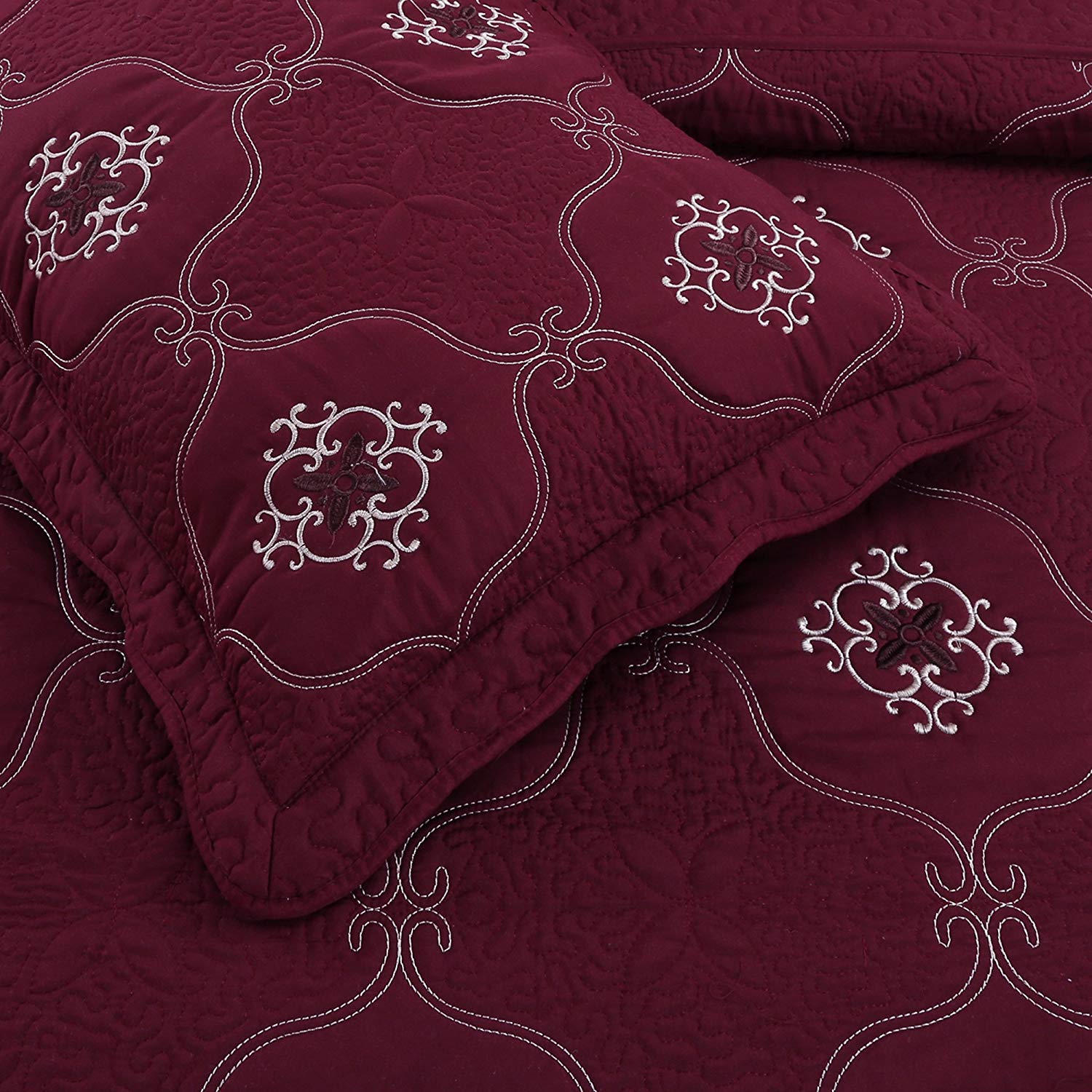 3 Piece Luxury Embroidered Quilt Set Oversized Bedspread