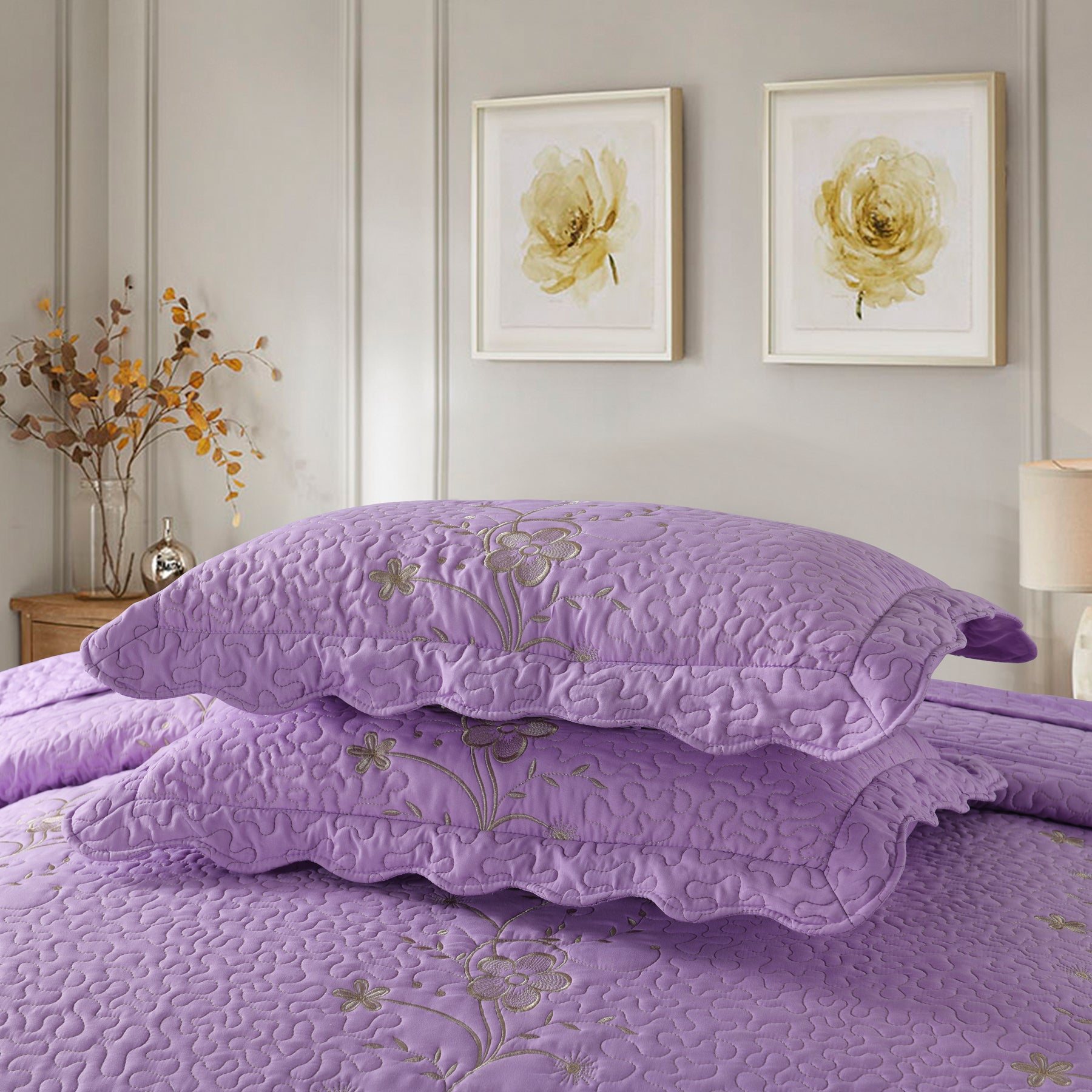 3 Piece Embroidered Quilt Set, Lightweight Bedspread Lapaz