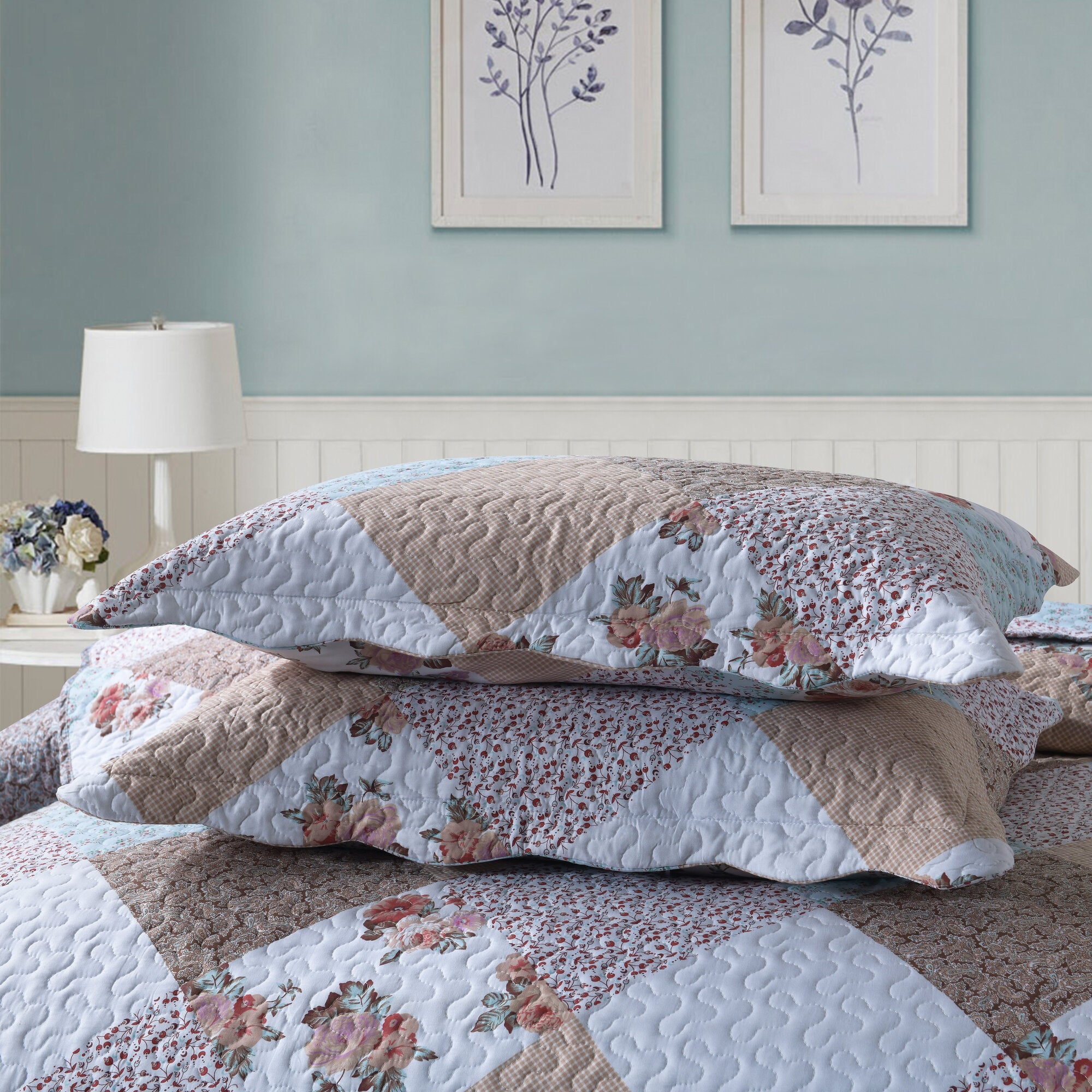 3 Piece Vintage Floral Patchwork Quilt Set – Lightweight Printed Bedspread B75