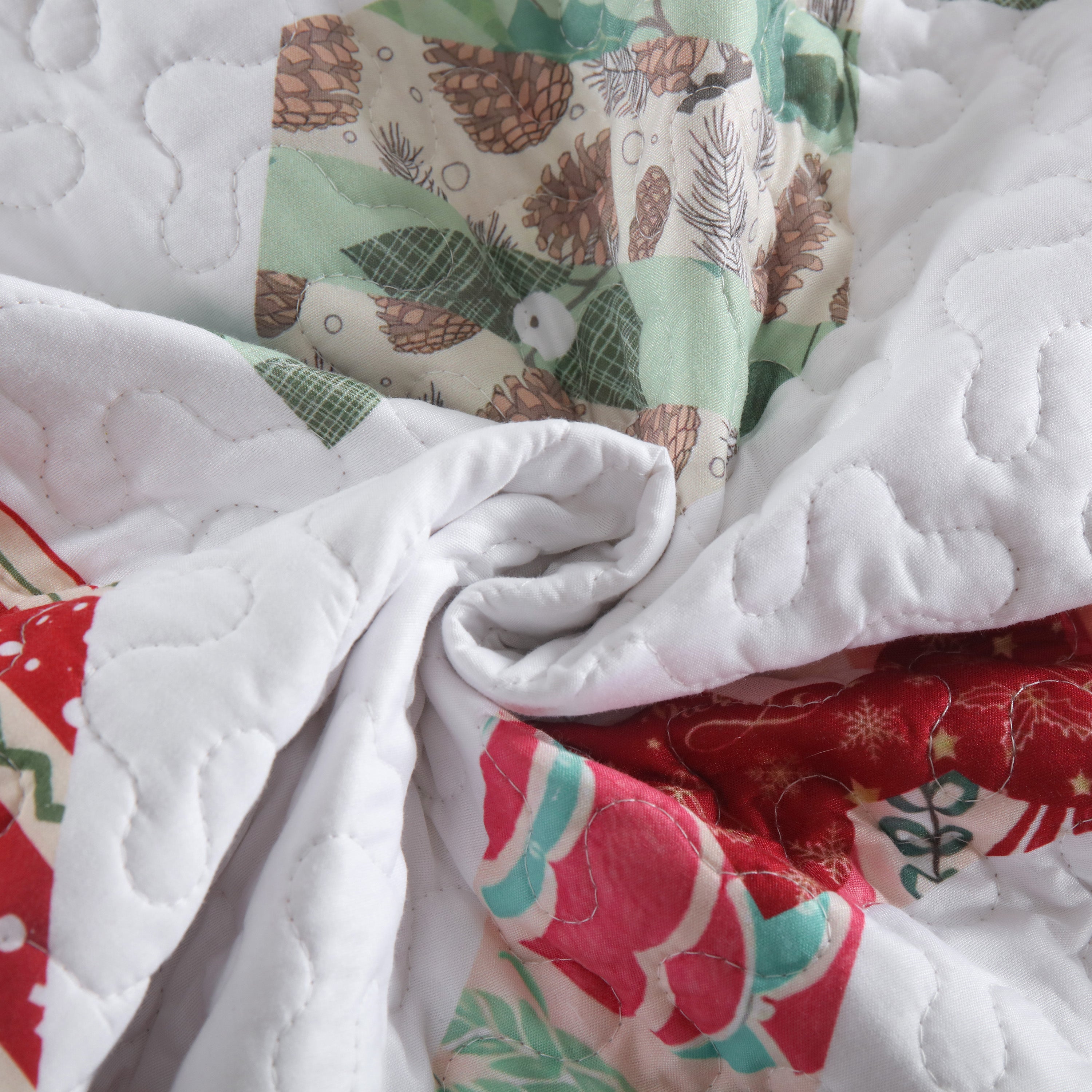 3 Piece Christmas Quilt Set Holiday Candy Print Bedspread