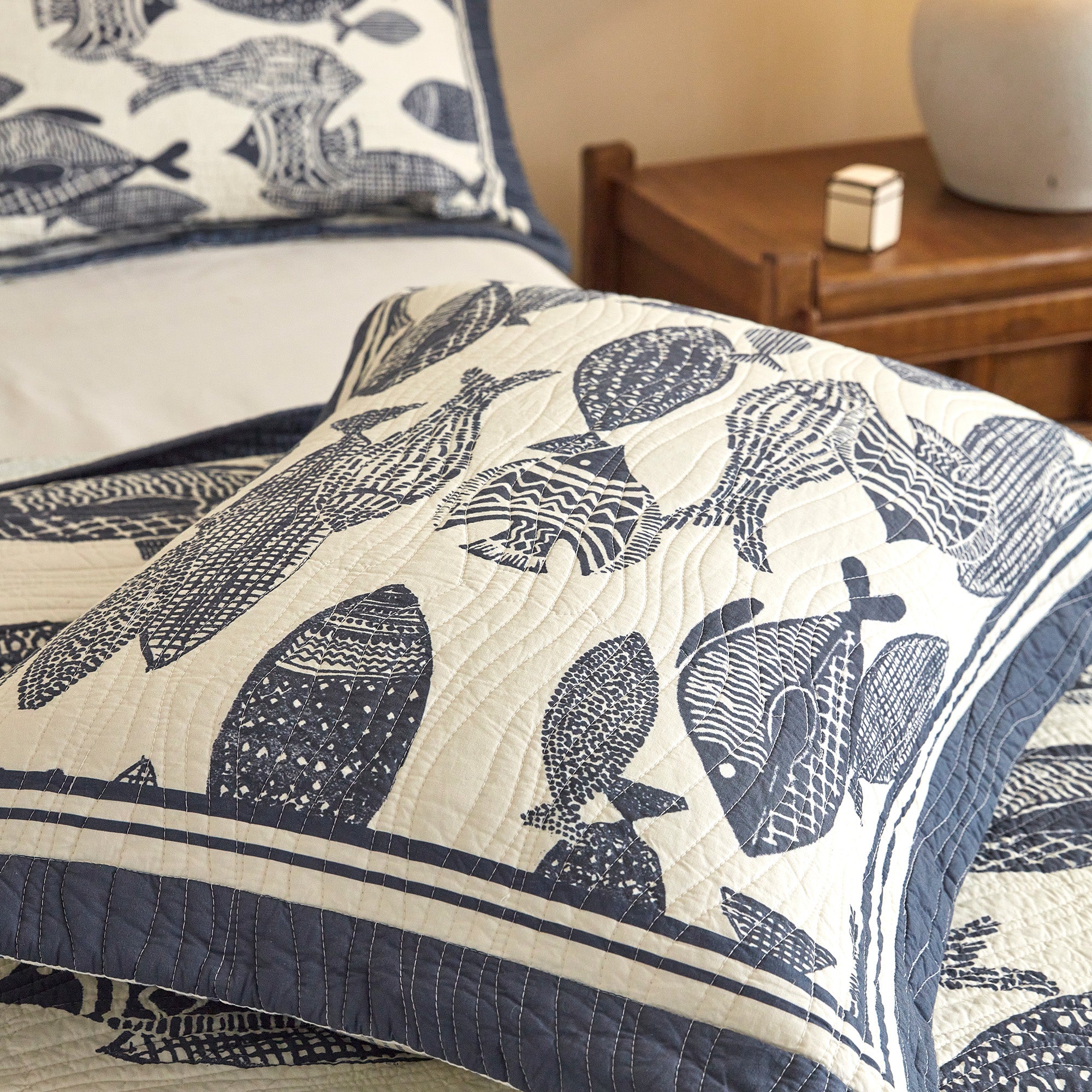 3 Piece 100% Cotton Nautical Fish Print Quilt Set – Coastal Bedspread CP340