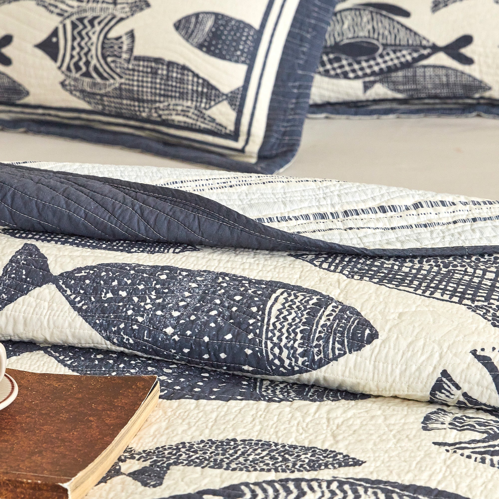 3 Piece 100% Cotton Nautical Fish Print Quilt Set – Coastal Bedspread CP340