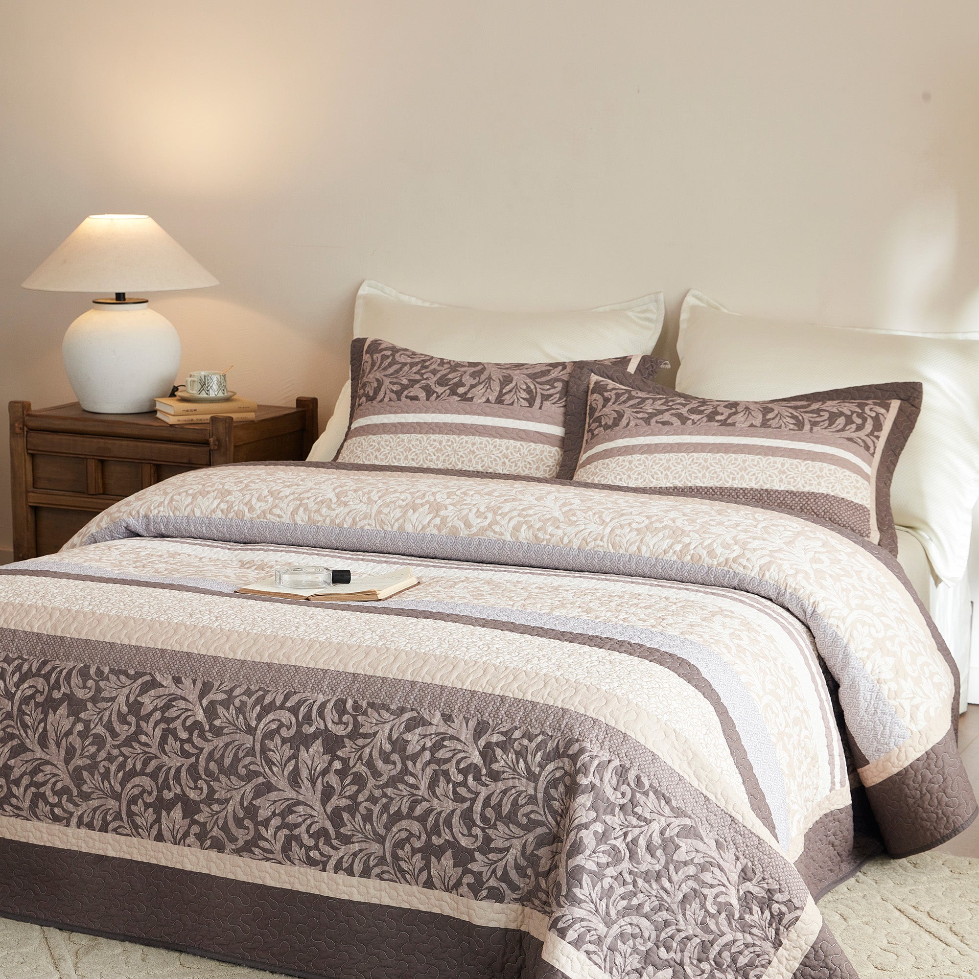 3 Piece Traditional Floral Cotton Quilt Set – Classic Cottage Bedspread CP341