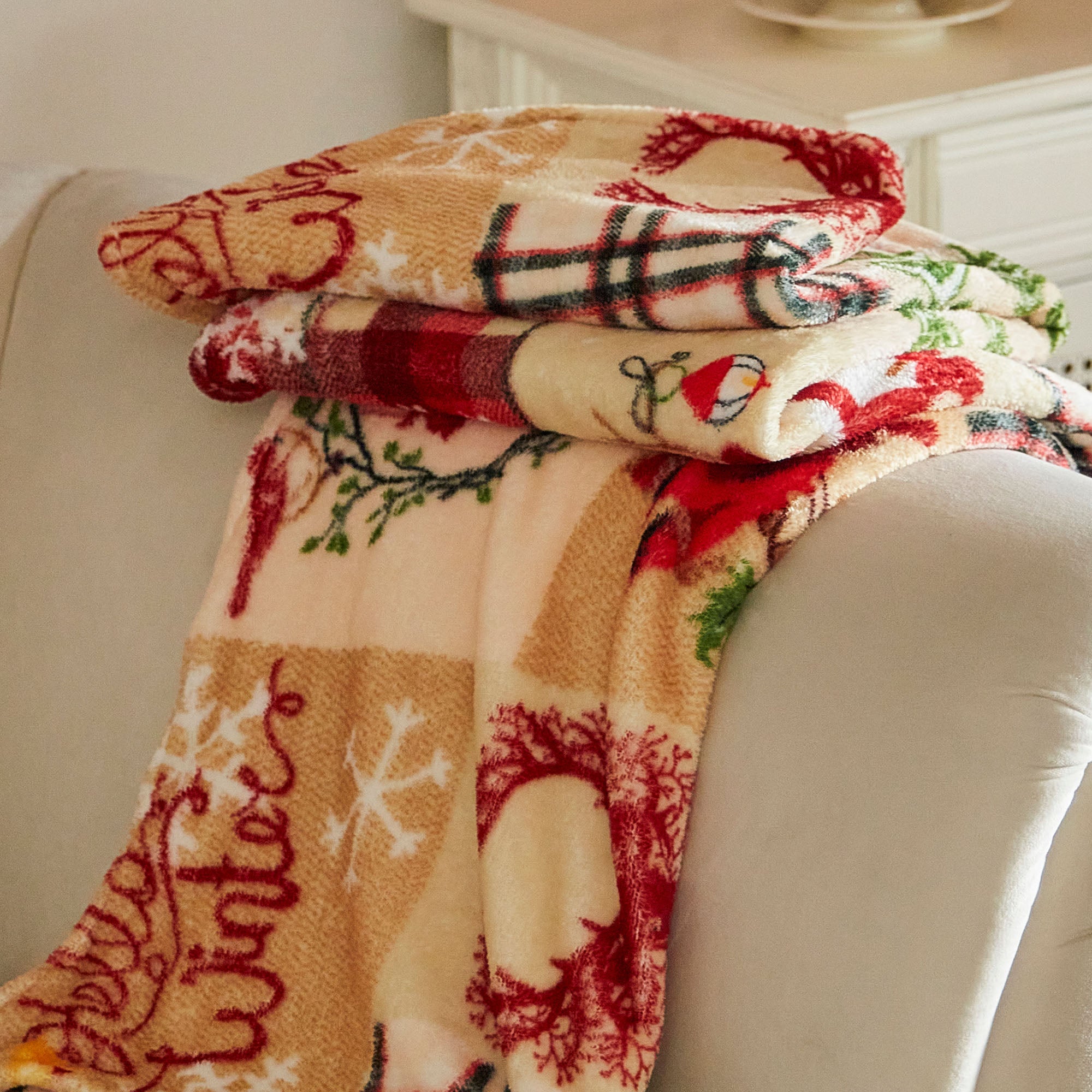 Christmas Throw Blanket 50" x 60" – Soft Flannel Holiday Blanket for Couch, Sofa, or Bed
