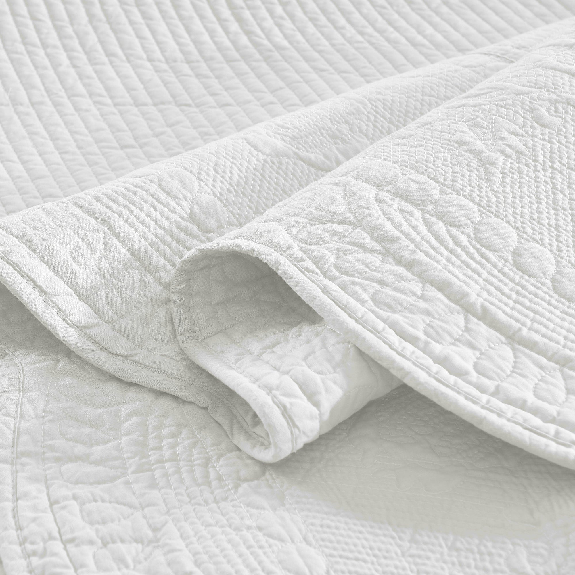 3 Pcs 100% Cotton Embroidered Quilt Bedspread Set, Queen & King Sizes