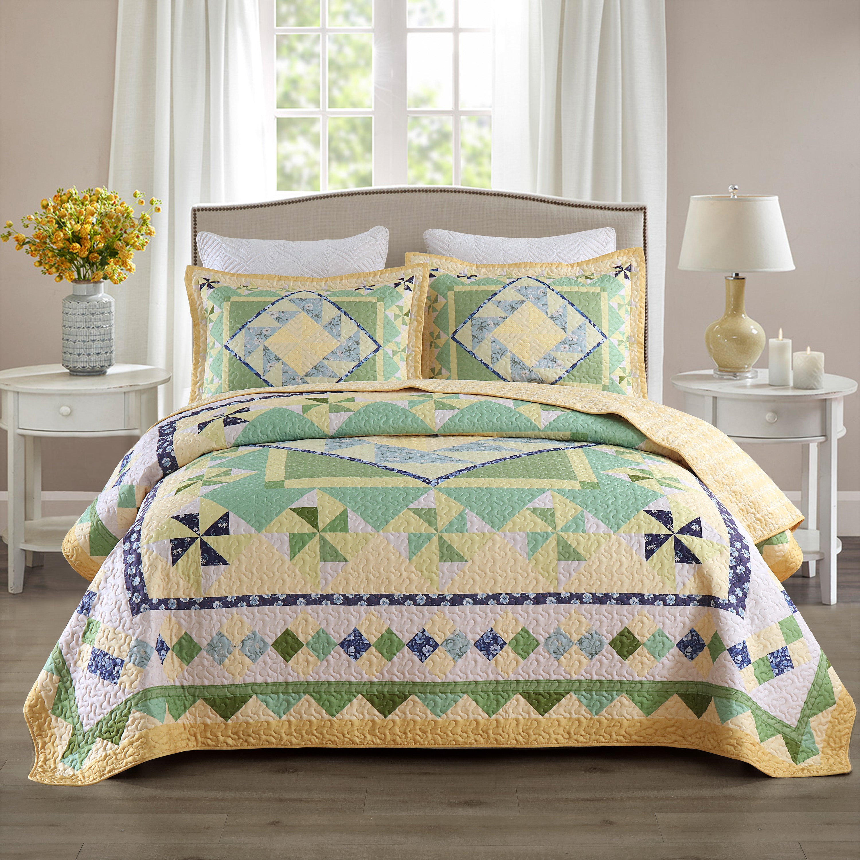 3 Piece Patchwork Quilt Set, Geometric Bedspread Lightweight B197