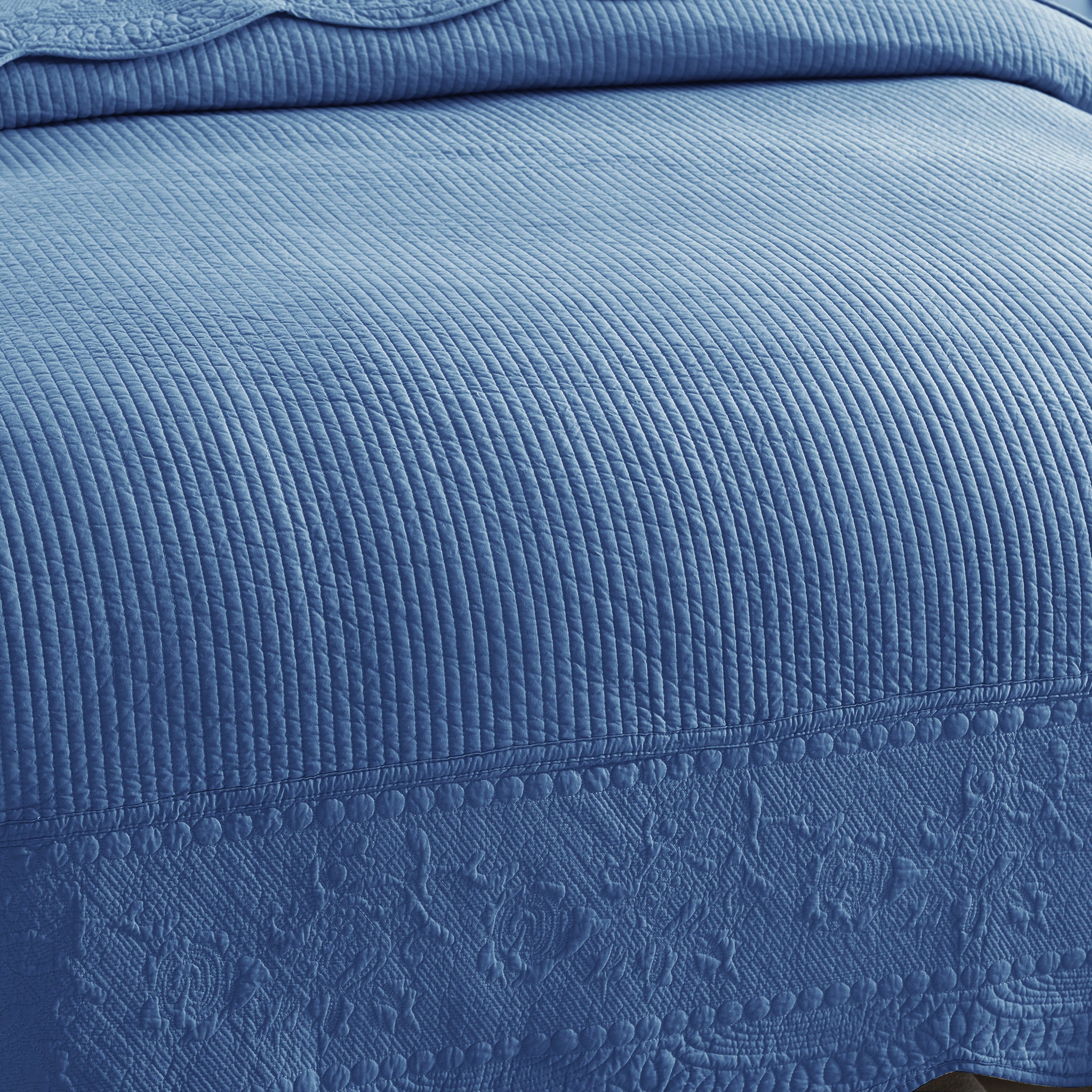 3-Piece Elegantly Embroidered 100% Cotton Oversized Quilt Bedspread Set TG