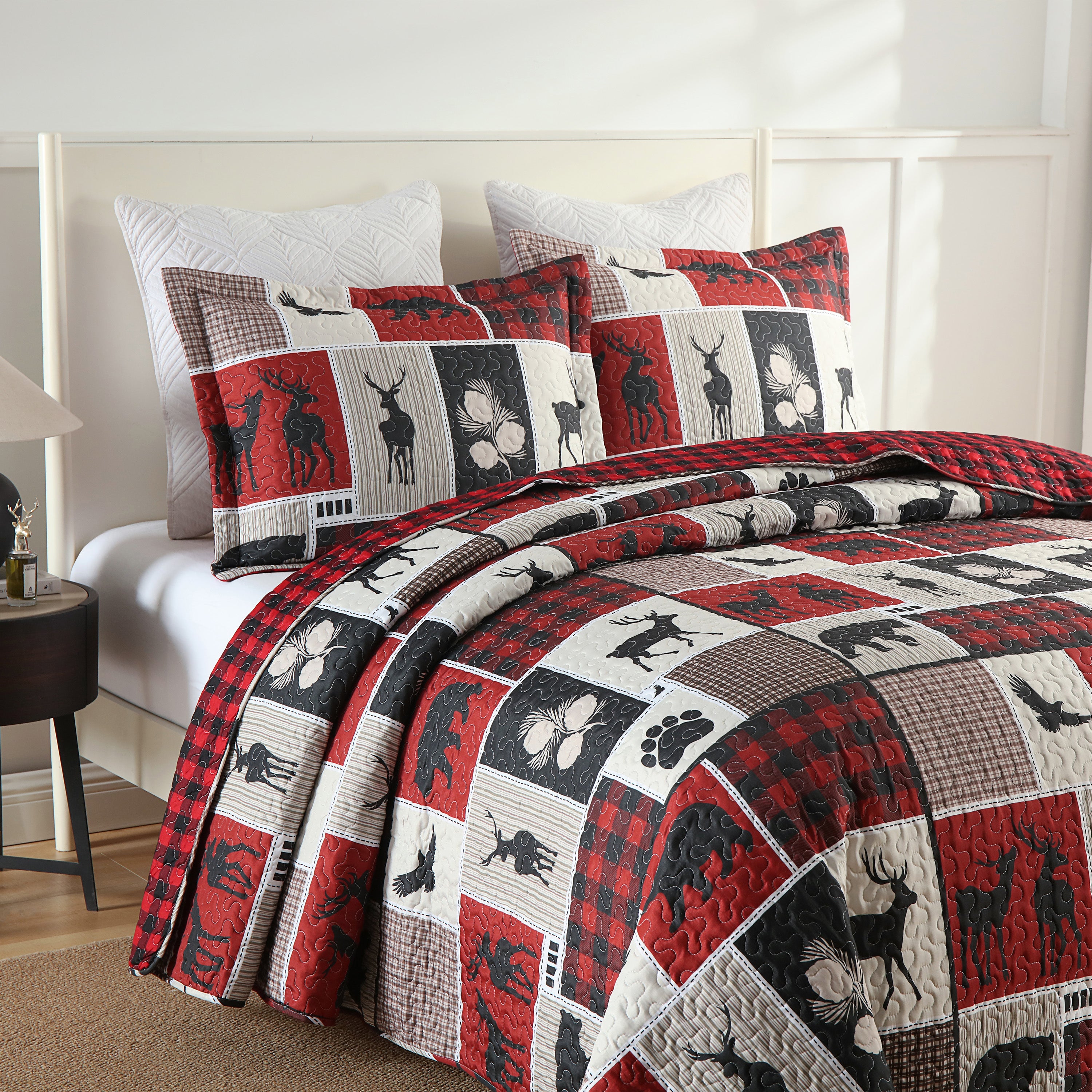 3 Piece Rustic Lodge Quilt Set, Bear Moose Plaid Patchwork Bedspread B195
