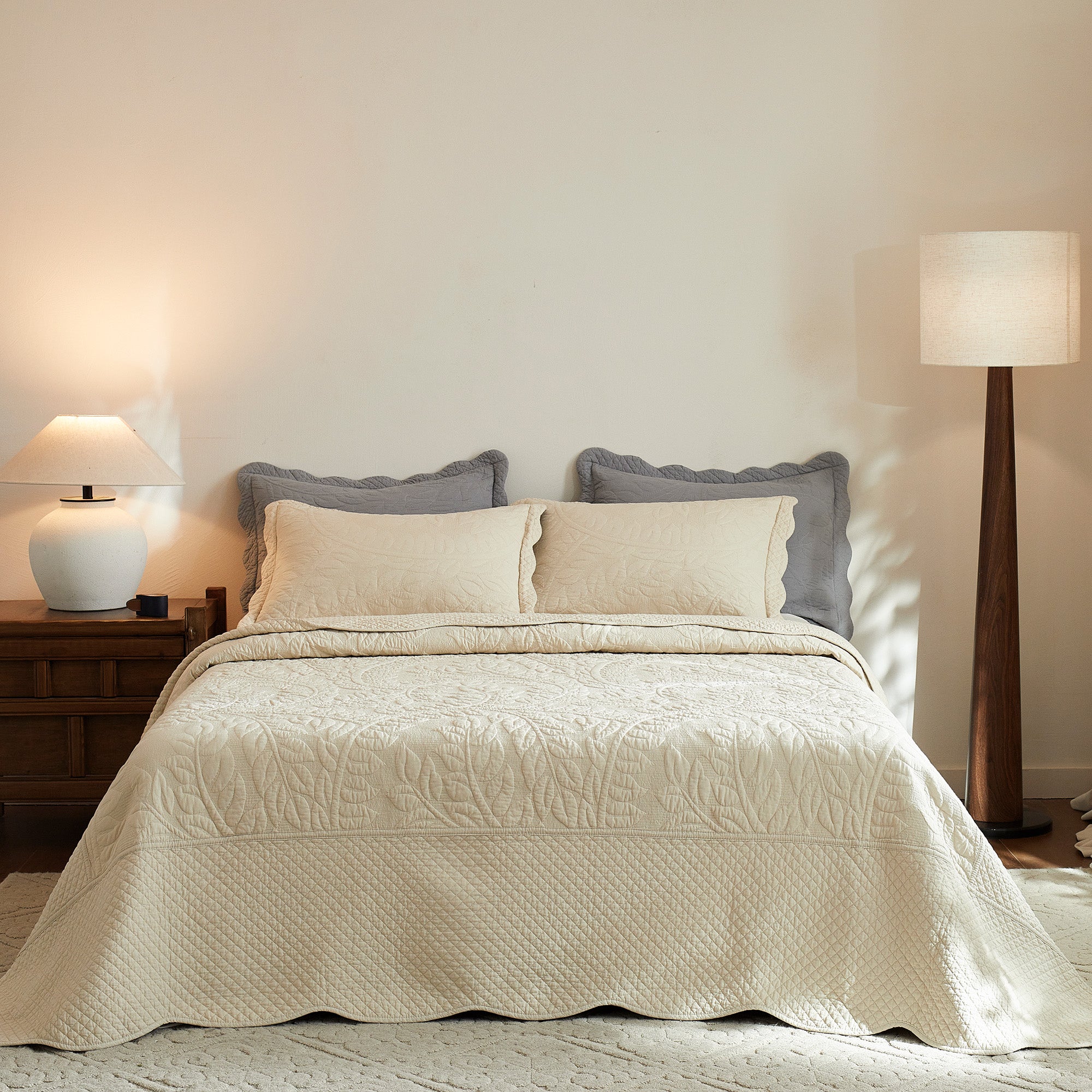 3 Piece 100% Cotton Quilt Set, Oversized Quilted Bedspread T