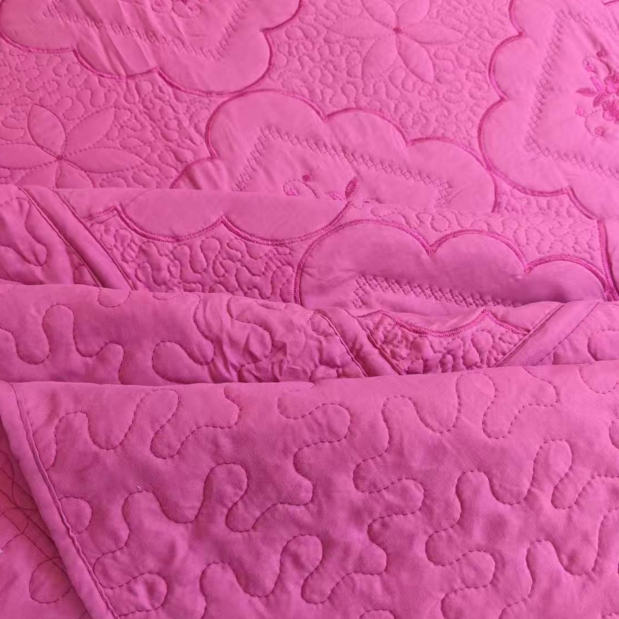 3 Piece Floral Embroidered Quilted Bedspread-Beautiful Stitching- Lightweight Bedspread Set Queen/King Size