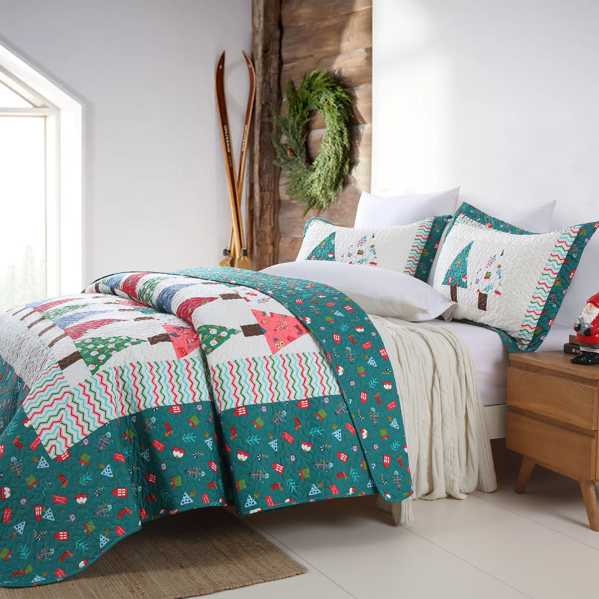 Handcrafted Christmas Patchwork Cotton Quilt Bedspread Set - 3-Piece Vintage Style Holiday Bedding PW101