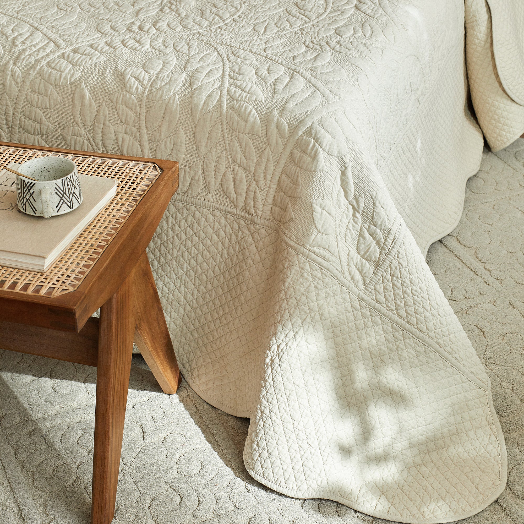 3-Pcs 100% Cotton Oversized Quilt Bedspread Set Embroidery T