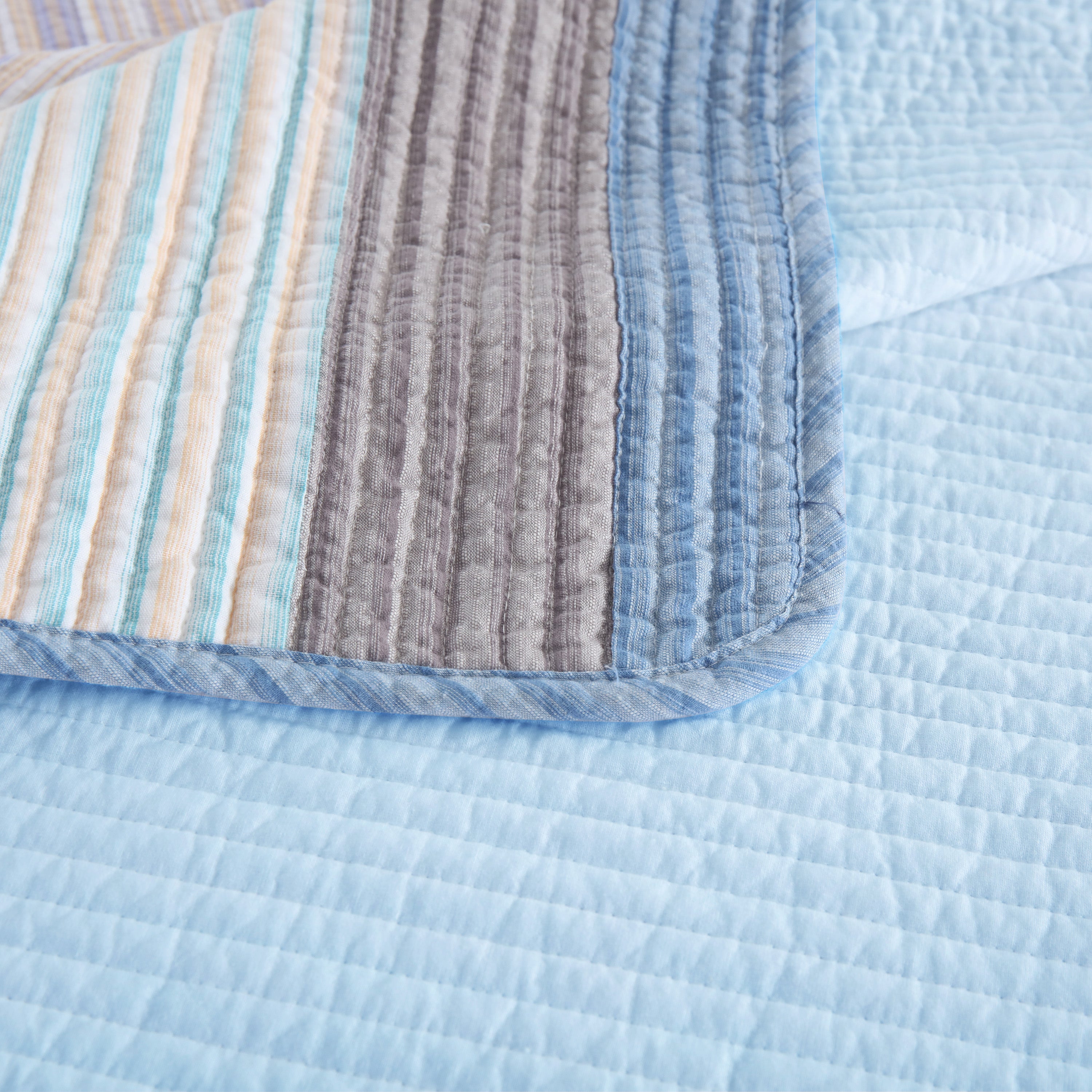 3 Piece 100% Cotton Striped Lightweight Quilt Bedspread Set CP323