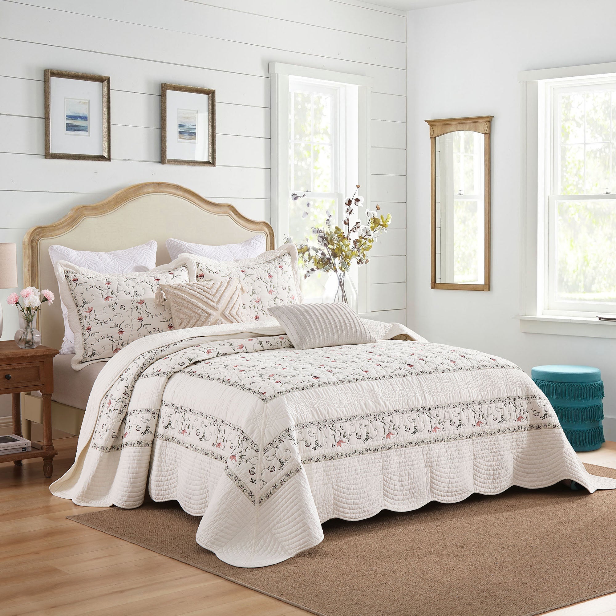 3 Piece Oversized 100% Cotton Embroidered Floral Quilt Bedspread Set TC13500