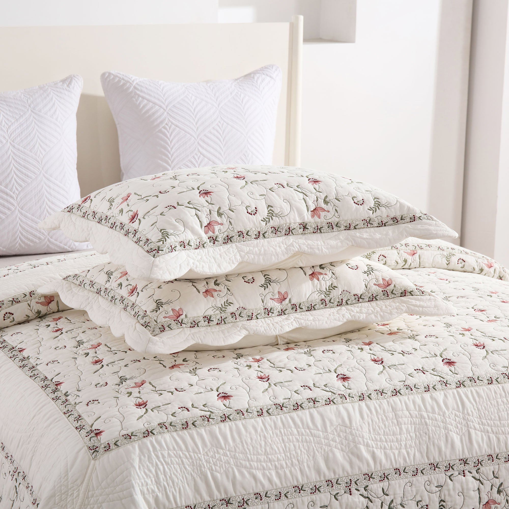 3 Piece Oversized 100% Cotton Embroidered Floral Quilt Bedspread Set TC13500