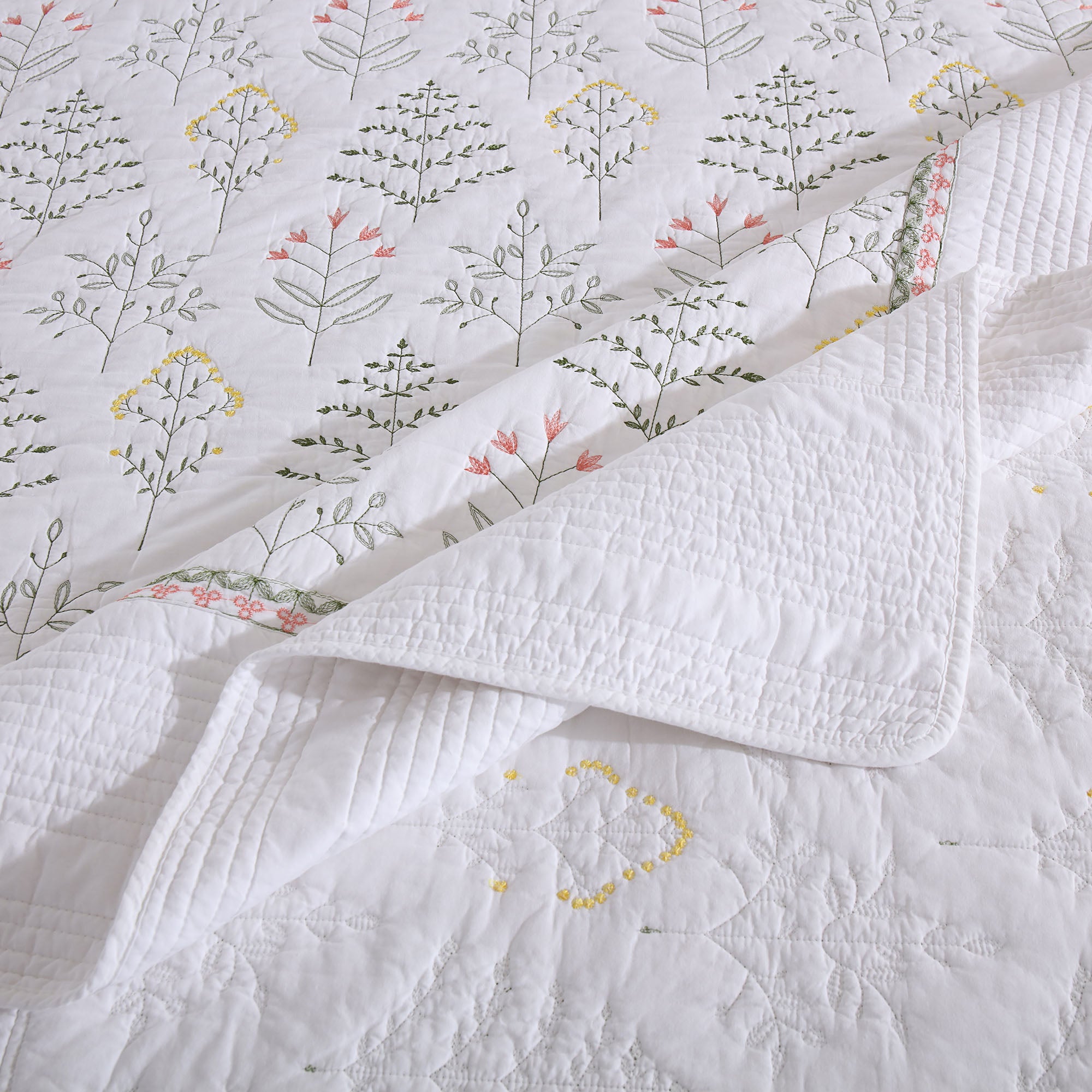 Oversized 3 Piece 100% Cotton Botanical Embroidered Quilt Set – Farmhouse Bedspread TL139