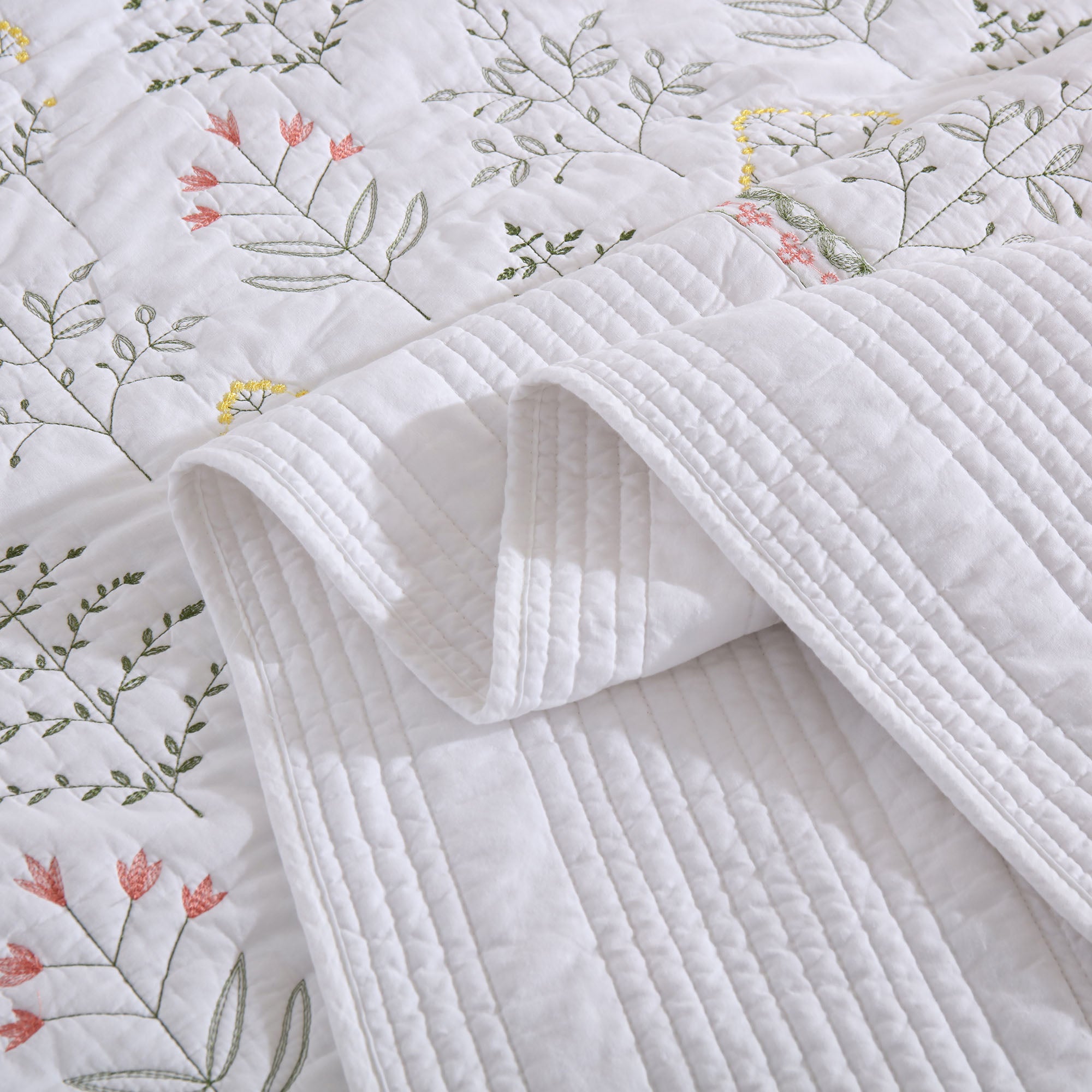 Oversized 3 Piece 100% Cotton Botanical Embroidered Quilt Set – Farmhouse Bedspread TL139