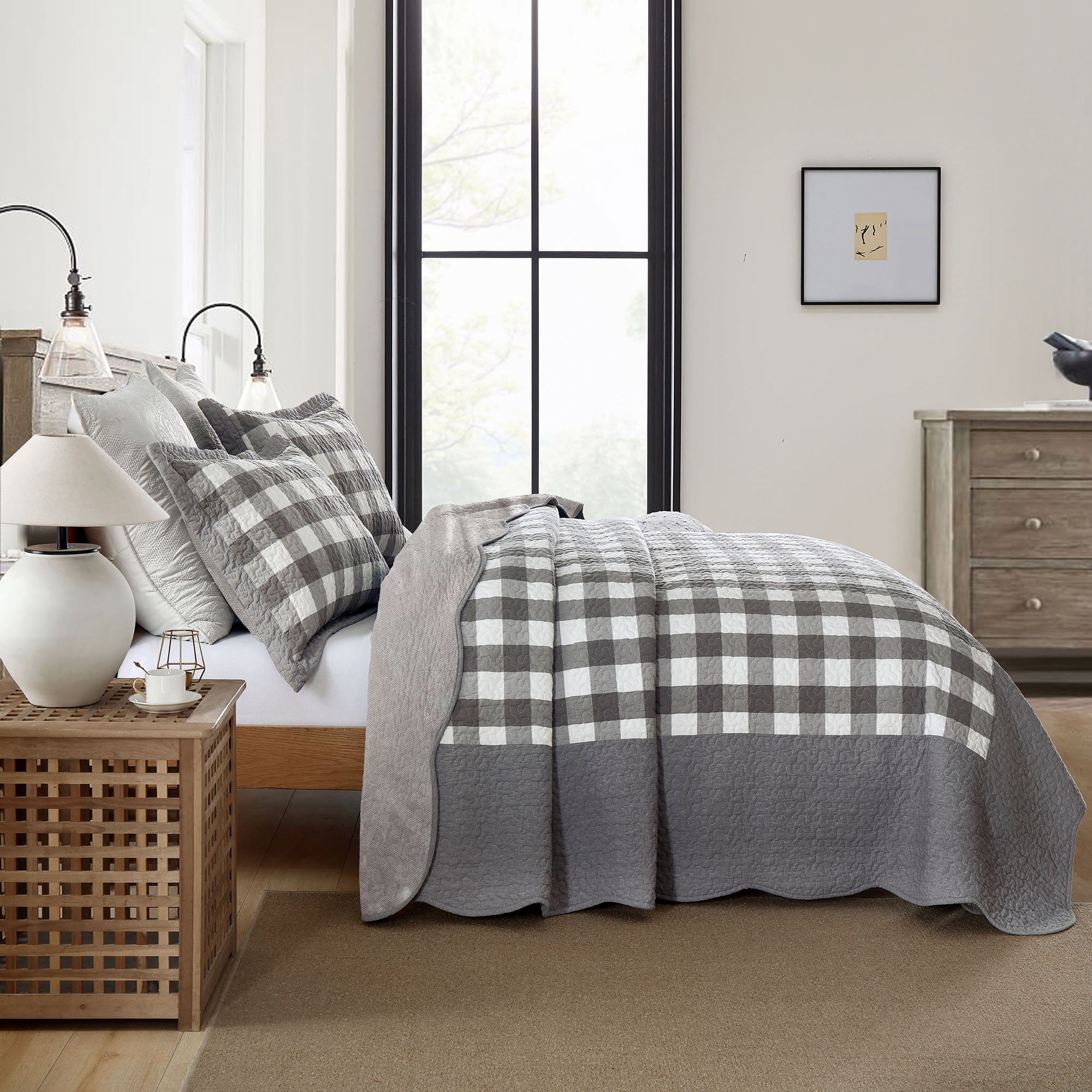 3 Piece Gray and White Checkered Quilt Set Bedspread BY213