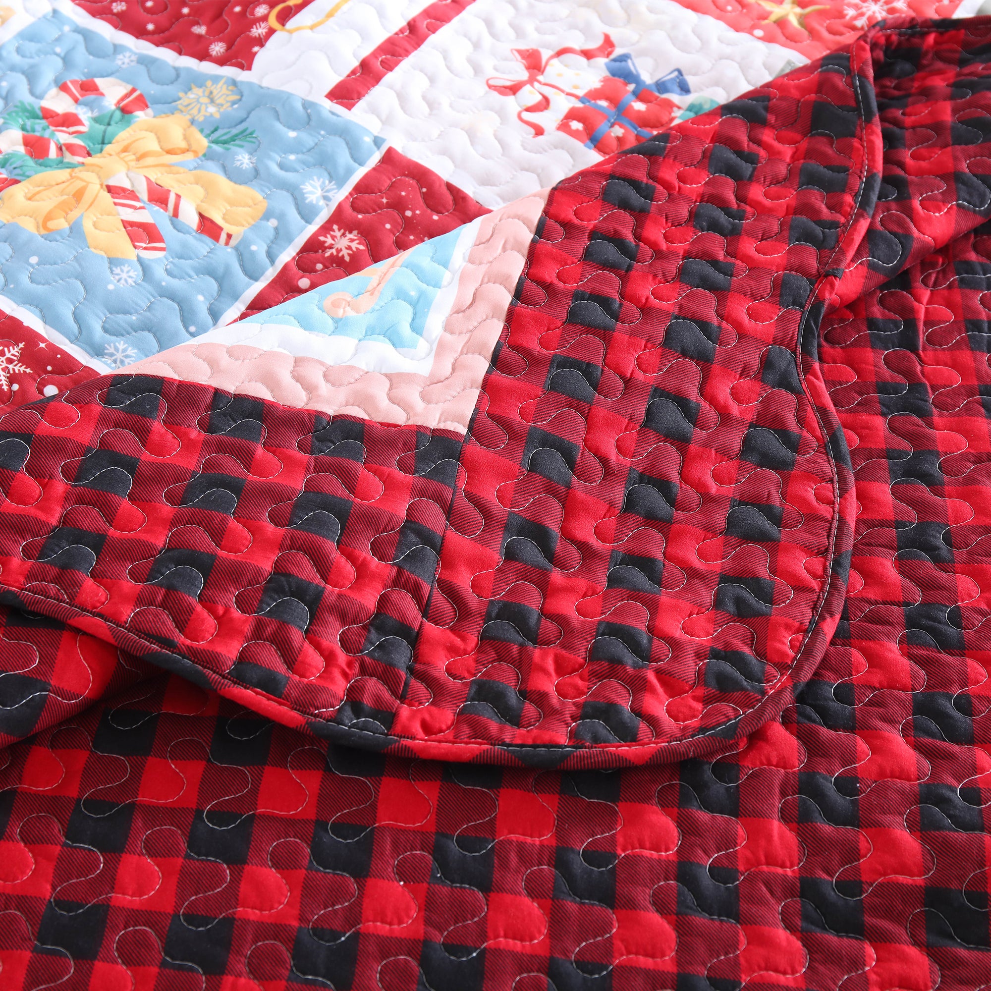 3 Piece Christmas Quilt Set, Santa Patchwork Plaid Bedspread C104